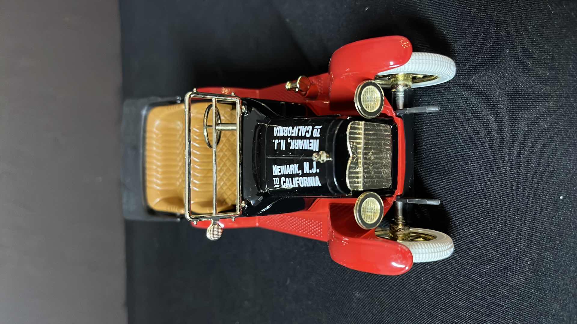 View 3 of ERTL DIE-CAST METAL TEXACO 1917 MAXWELL TOURING CAR LOCKING COIN BANK W KEY, COLLECTORS SERIES #14, 1997 (STOCK NO H500)