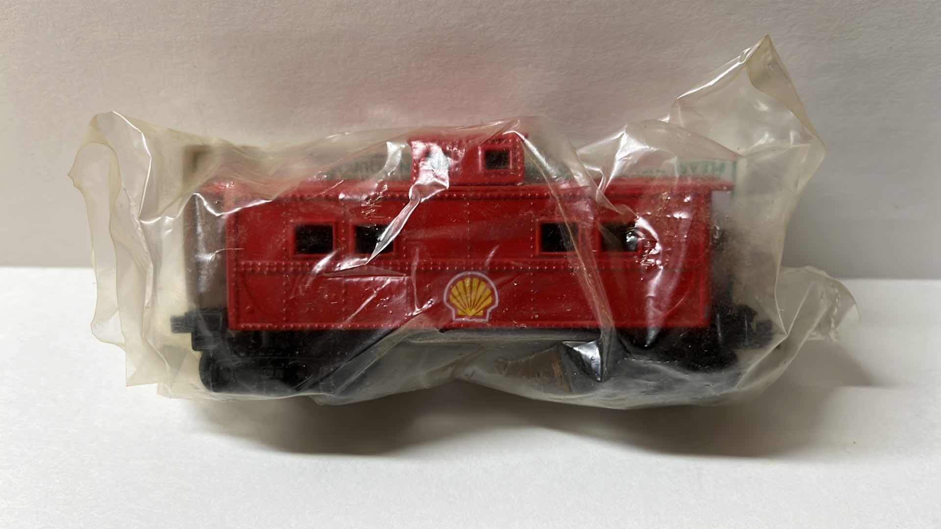 View 3 of FLETCHER-BARNHARDT & WHITE INC SHELL GAS TRAIN SET, 19.5” X H2”