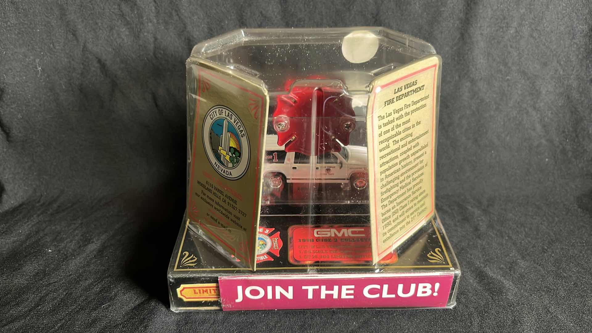 View 3 of CODE 3 COLLECTIBLES 1:64 DIE-CAST METAL 1998 GMC SUBURBAN CITY OF LAS VEGAS NEVADA FIRE DEPT (#12407)