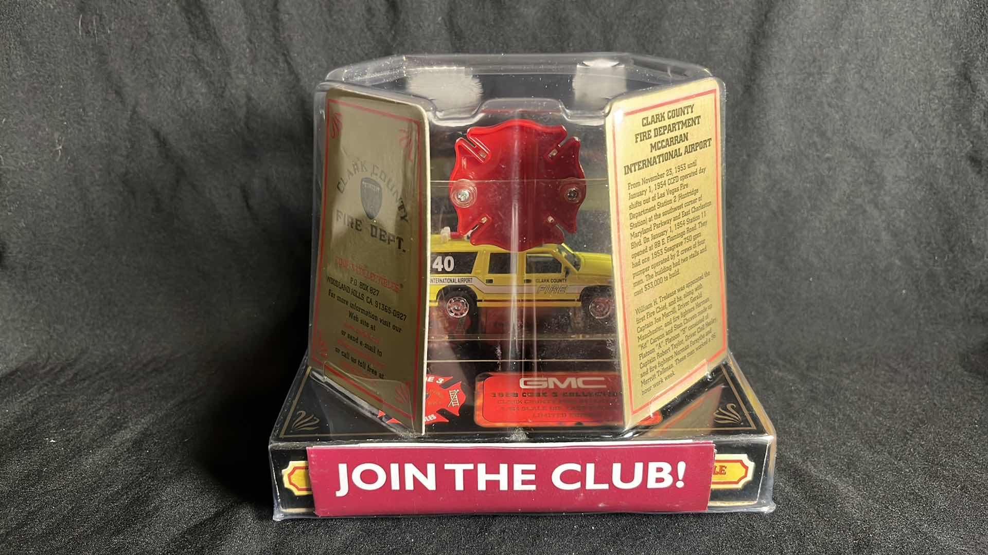 View 3 of CODE 3 COLLECTIBLES 1:64 DIE-CAST METAL 1999 GMC SUBURBAN CLARK COUNTY FIRE DEPT (#12360)