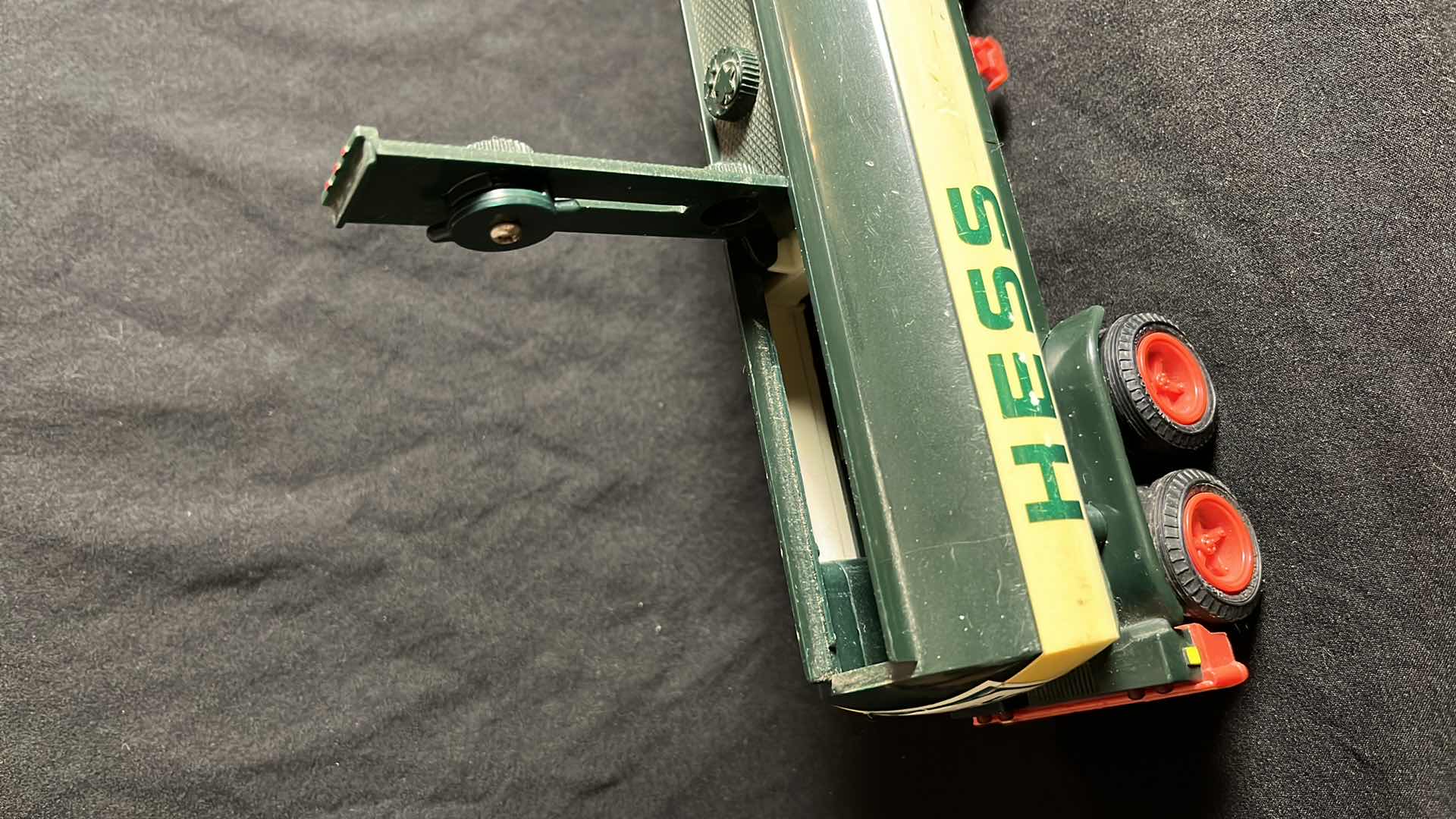 Photo 1 of 1984 HESS BATTERY OPERATED TANKER TRUCK BANK (H1984), TRACTOR IS MISSING PLASTIC CHROME PIECES, NO BOX