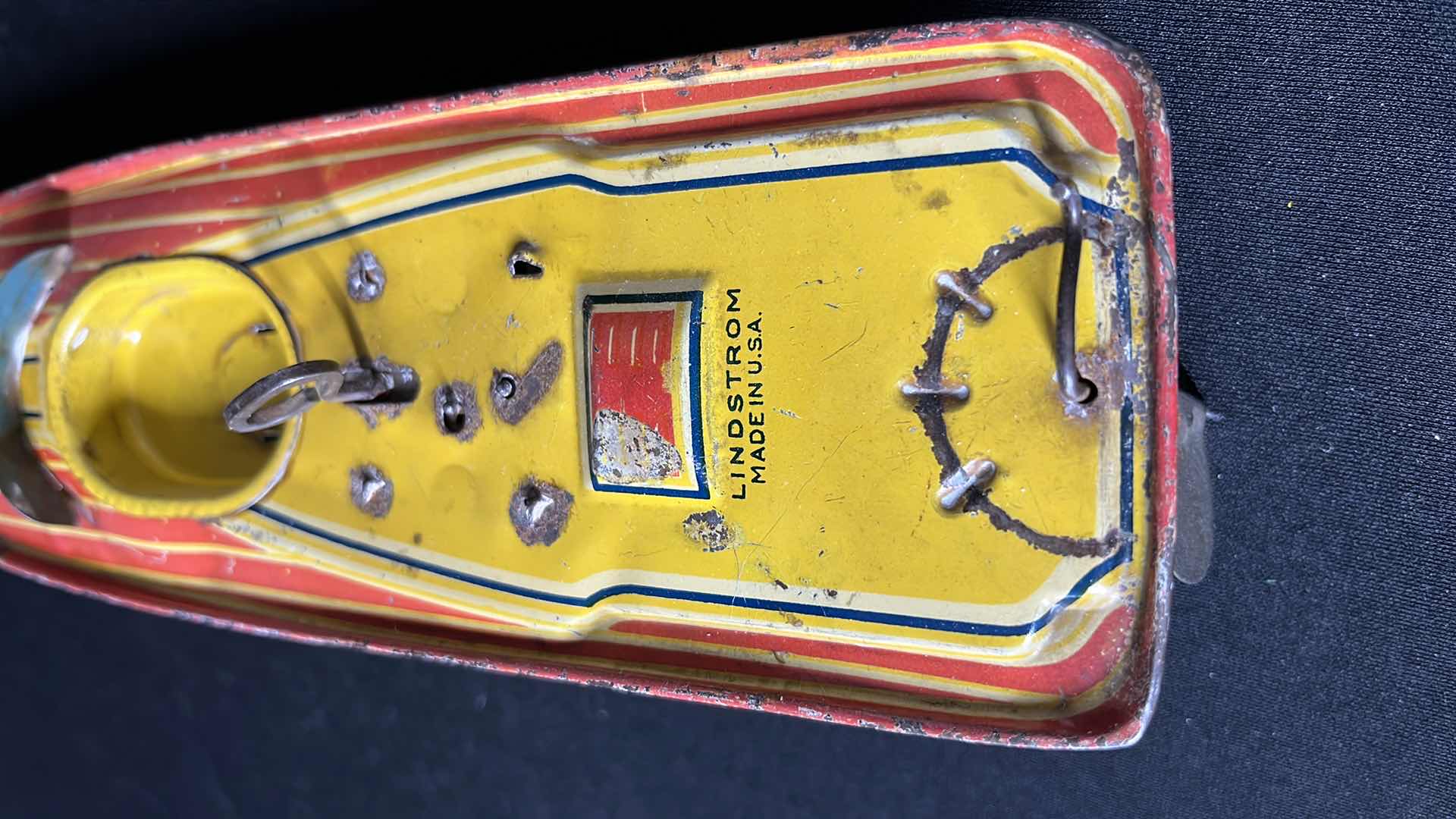 Photo 1 of LINDSTROM VINTAGE 1930’S TIN BOAT