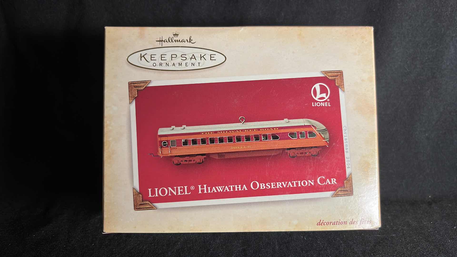 View 5 of HALLMARK LIONEL TRAIN DIE-CAST METAL KEEPSAKE ORNAMENTS HIAWATHA TENDER 2004 (QXI4101) & HIAWATHA OBSERVATION CAR 2004 (QXI4104)