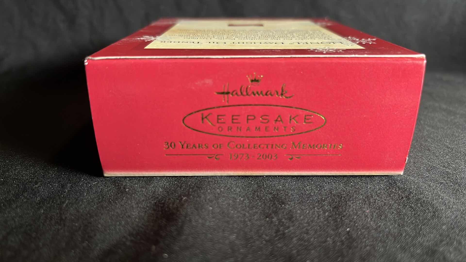 Photo 1 of HALLMARK LIONEL TRAIN DIE-CAST METAL KEEPSAKE ORNAMENTS DAYLIGHT OIL TENDER 2003 (#QXI8249), STEAM LOCOMOTIVE AND TENDER MINIATURE SET OF 2 2004 (#QXM5131) & DAYLIGHT OBSERVATION CAR 2003 (#QXI8327)