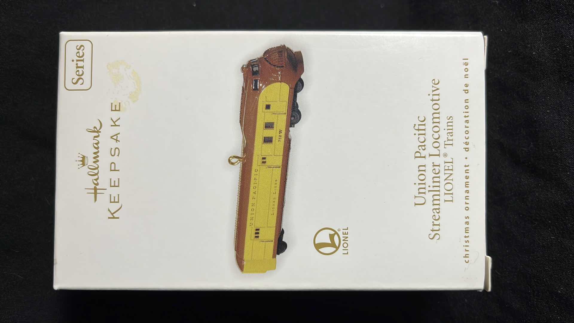Photo 1 of HALLMARK LIONEL TRAIN HANDCRAFTED & METAL KEEPSAKE ORNAMENTS UNION PACIFIC STREAMLINER BUFFET COACH 2010 (#QXI2013), UNION PACIFIC STREAMLINER LONG COACH 2010 (#QXI2023) & UNION PACIFIC STREAMLINER LOCOMOTIVE 2010 (#QX8626)