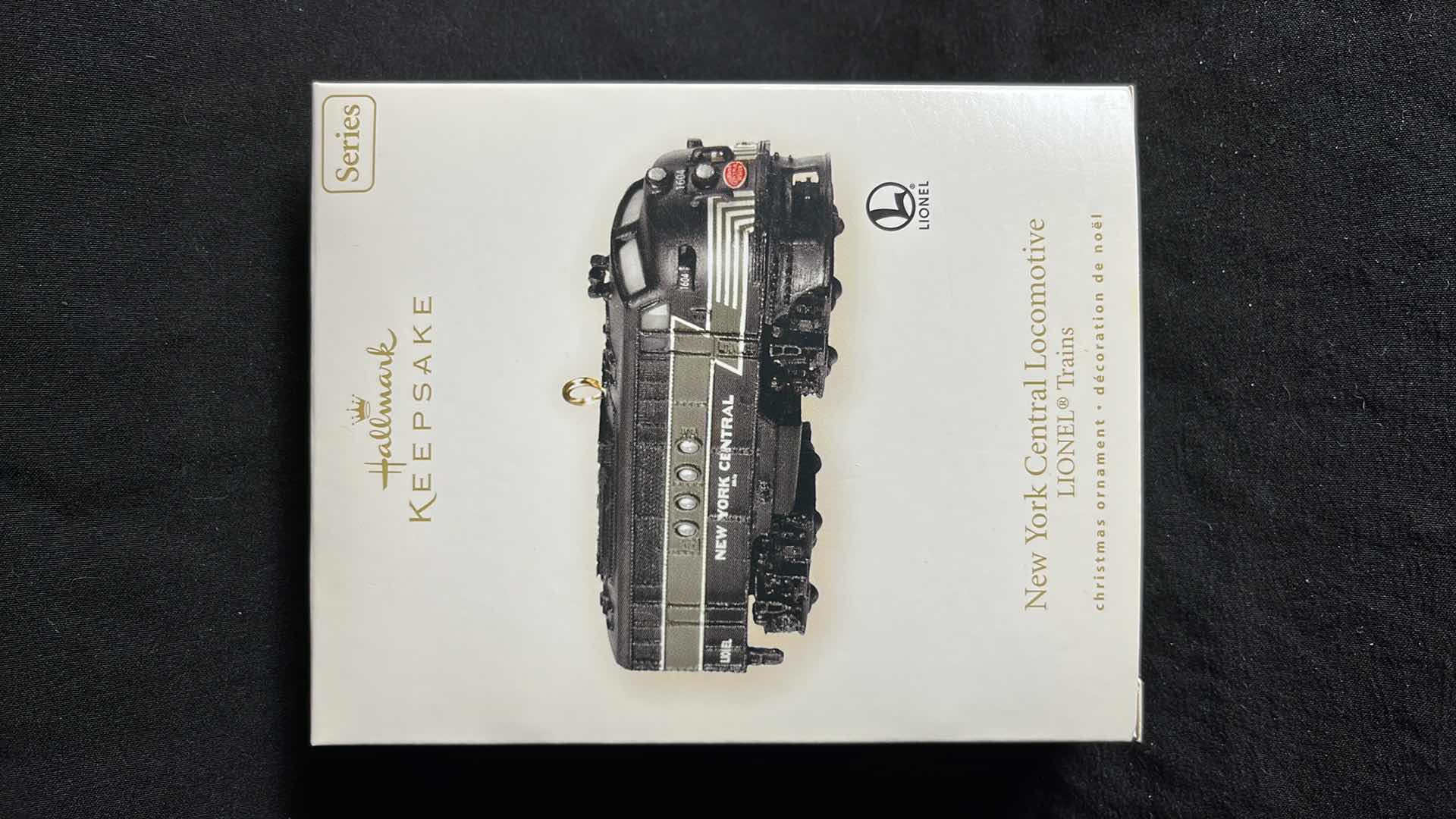 Photo 1 of HALLMARK LIONEL TRAIN HANDCRAFTED & METAL KEEPSAKE ORNAMENTS NEW YORK CENTRAL PASSENGER CAR 2008 (#QXI2004), NEW YORK CENTRAL OBSERVATION CAR 2008 (#QXI2011) & NEW YORK CENTRAL LOCOMOTIVE 2008 (#QX2854)
