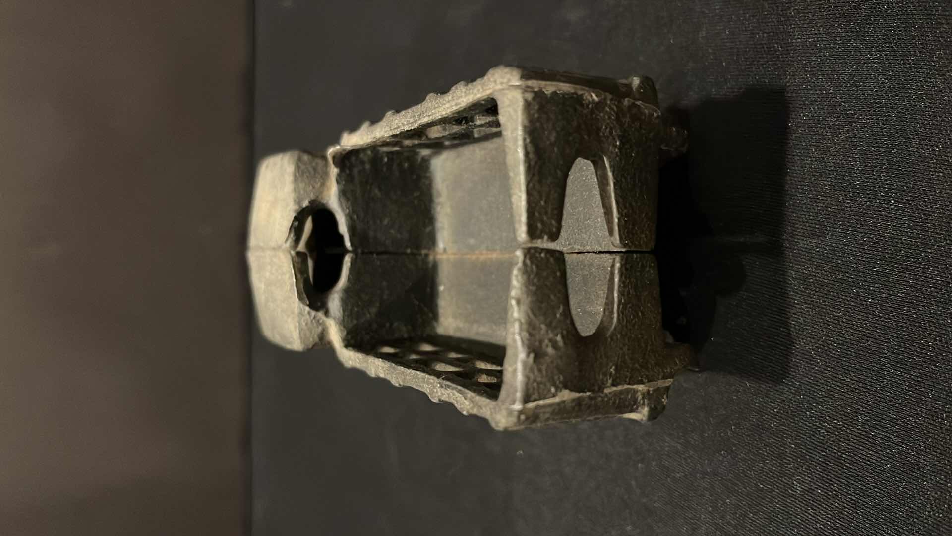 Photo 1 of ANTIQUE 1920’S CAST IRON FARMING DELIVERY TRUCK TOY 6”