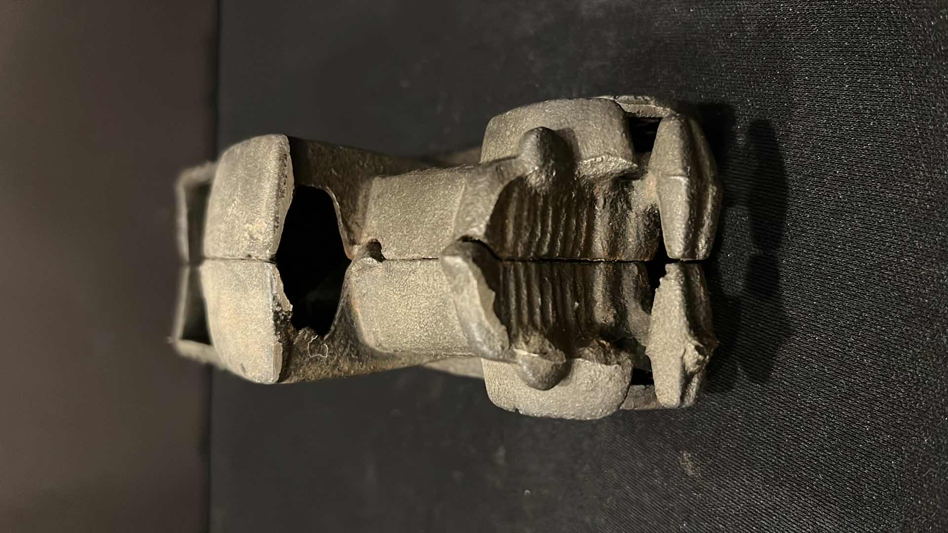 Photo 1 of ANTIQUE 1920’S CAST IRON FARMING DELIVERY TRUCK TOY 6”