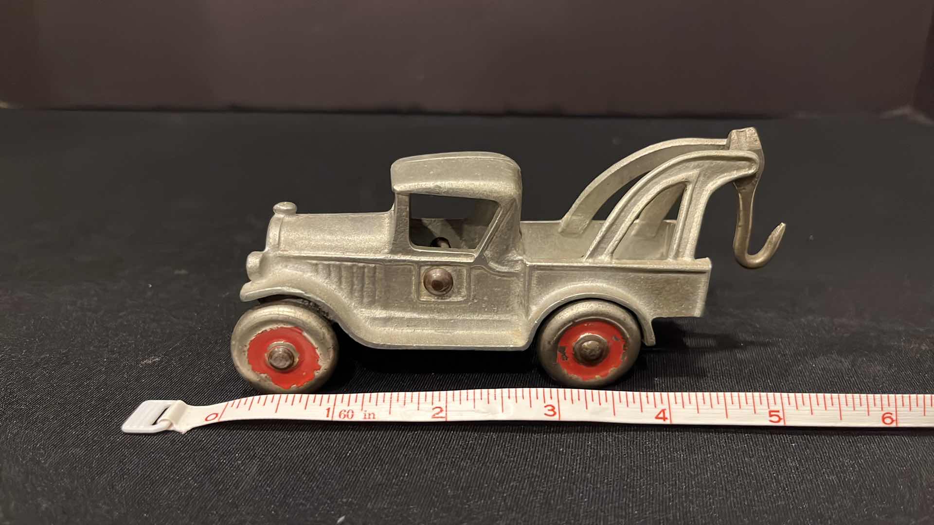 Photo 1 of ANTIQUE 1930’S CAST ALUMINUM TOW TRUCK WRECKER 5.5”