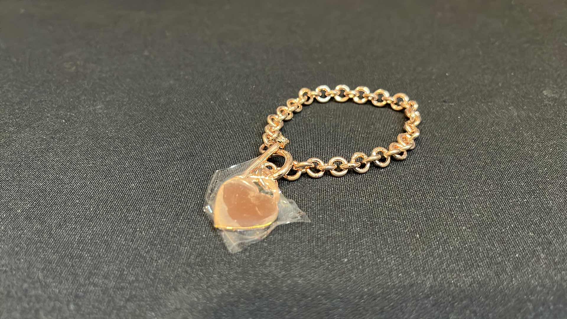 Photo 1 of ROSE GOLD CHAIN BRACELET AND LEAF RING FAUX