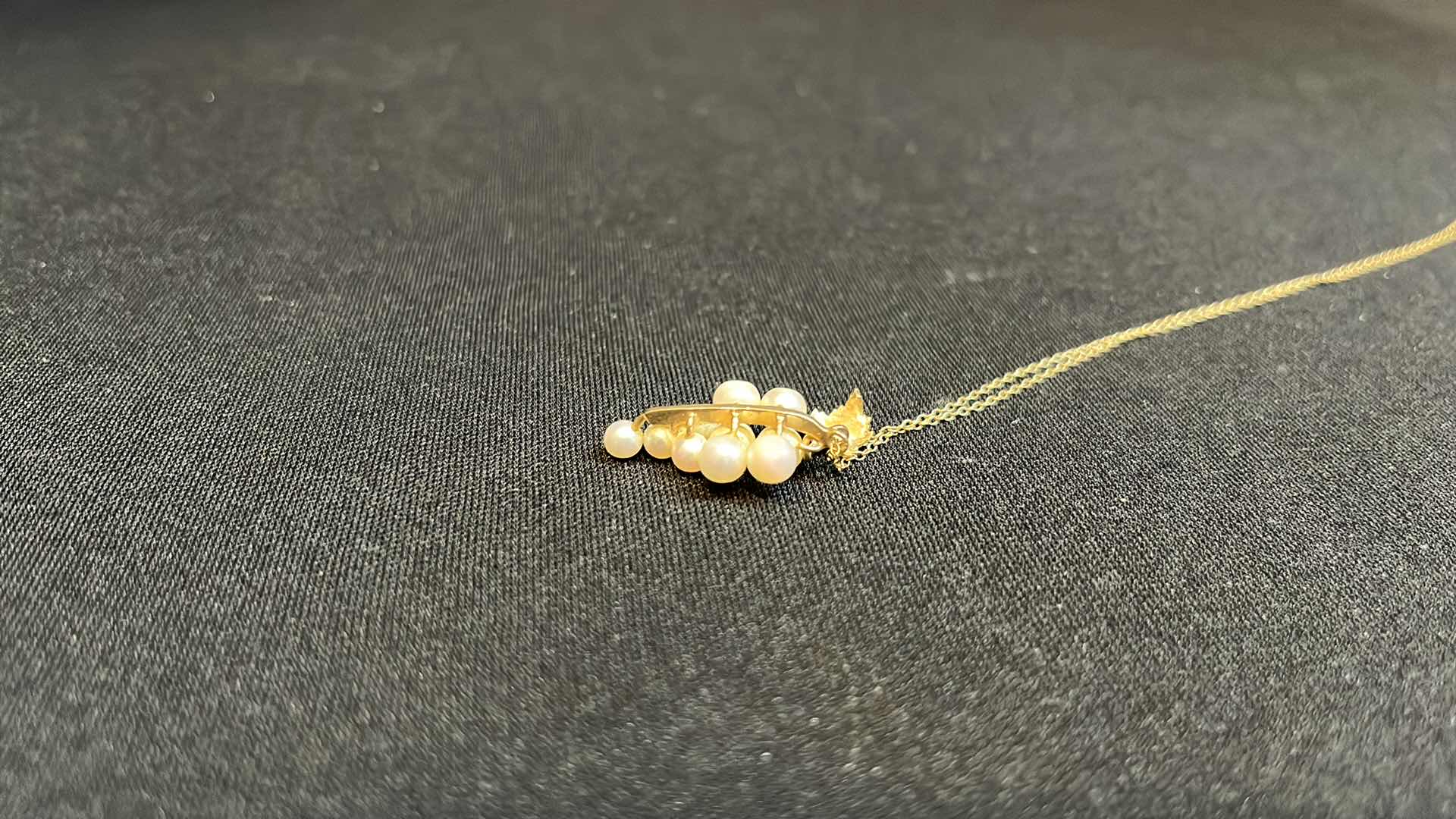 Photo 1 of 14K GOLD CHAIN 20”, W BUNCH OF GRAPES (FAUX PEARLS)