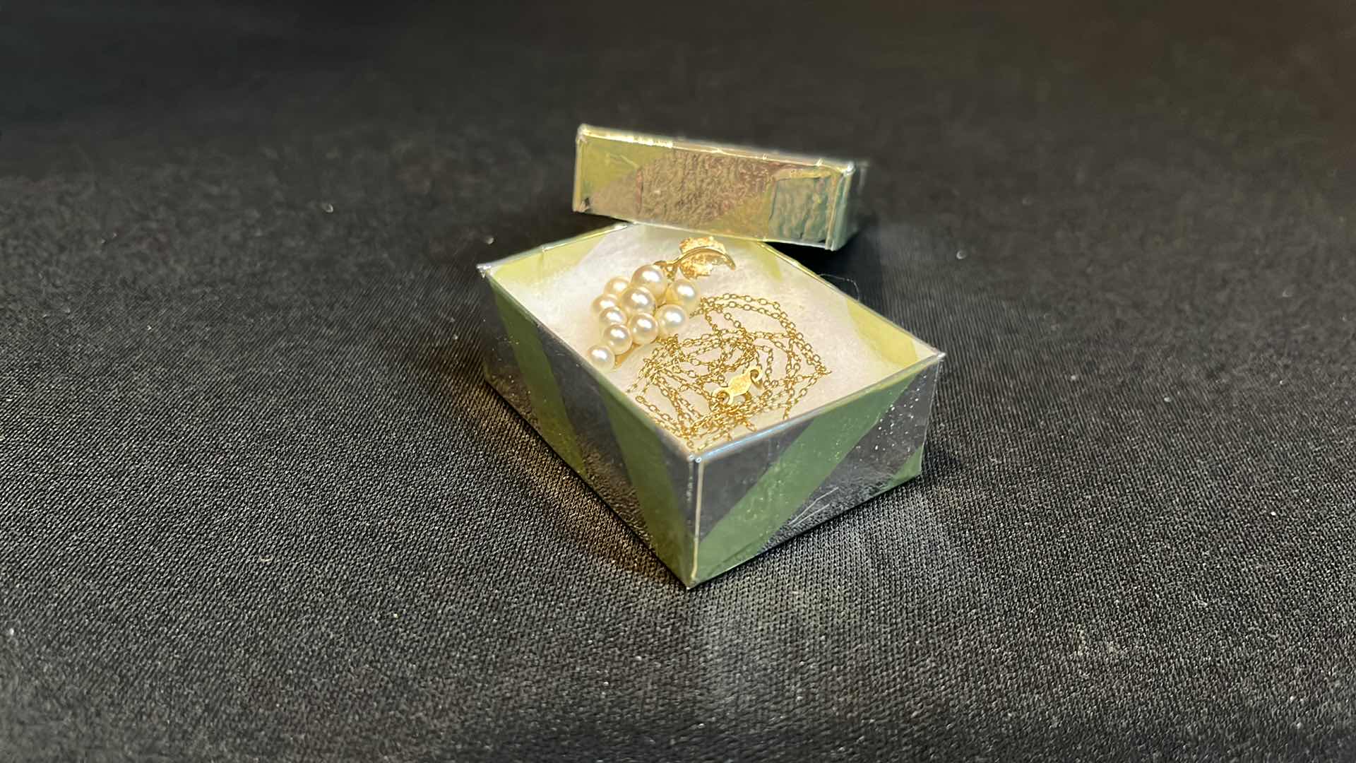 Photo 1 of 14K GOLD CHAIN 20”, W BUNCH OF GRAPES (FAUX PEARLS)