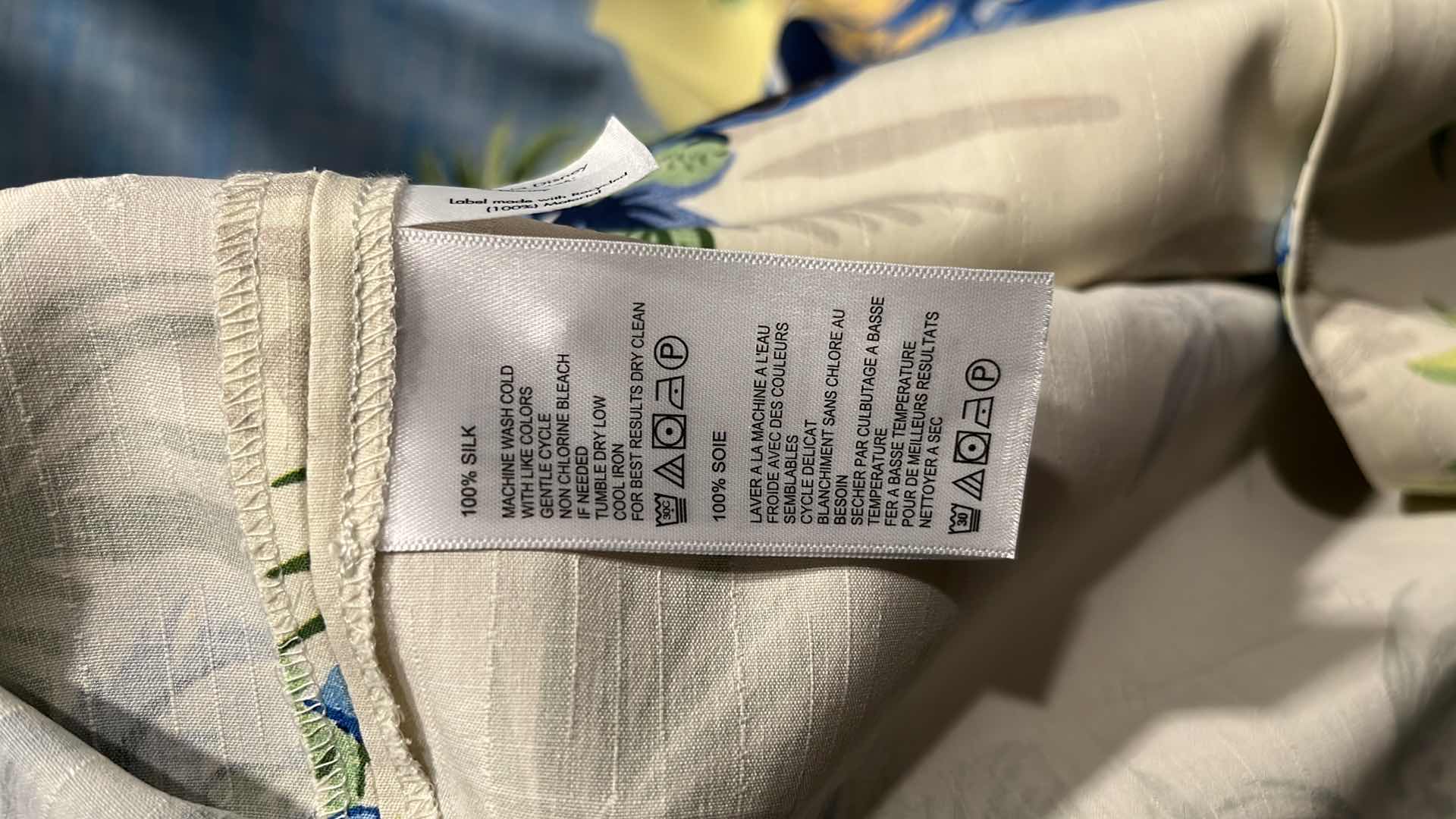 Photo 1 of DISNEY PARKS COLLECTION BY TOMMY BAHAMA HAWAIIAN STYLE BUTTON DOWN MENS 100% SILK SHIRT (XL)