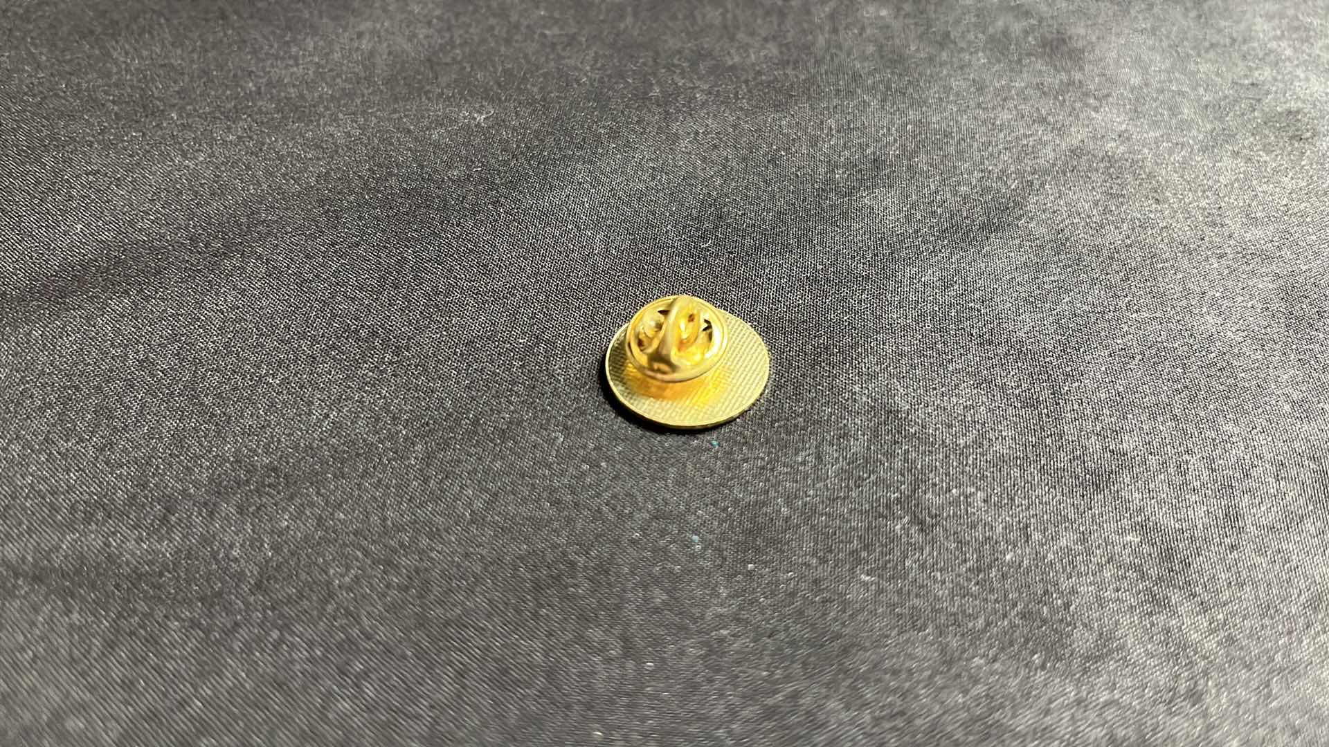 Photo 10 of VINTAGE ROTATING MASONIC/ EASTERN STAR EMBLEMS FREEMASON DASHBOARD MAGNET & VINTAGE 1950’S ACCENT YOUTH MASONIC PIN