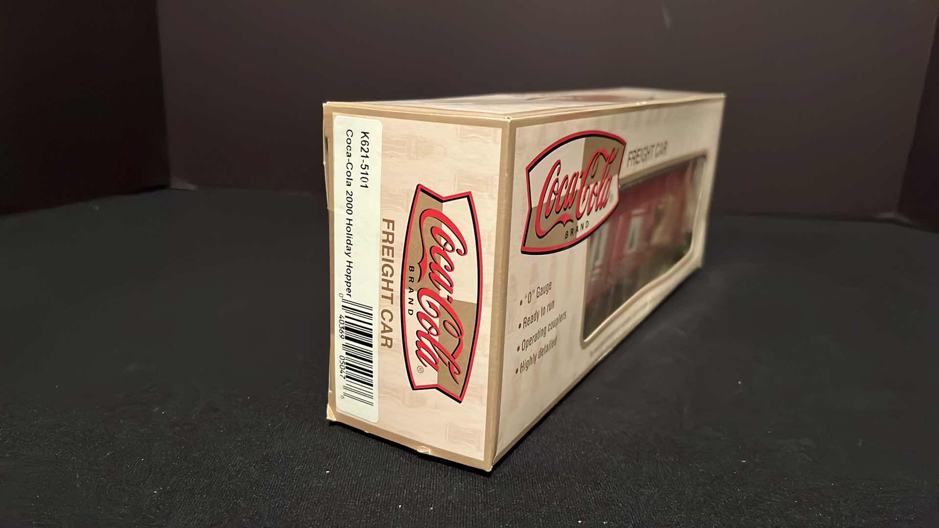 Photo 1 of K-LINE ELECTRIC TRAINS COCA-COLA BRAND 2000 HOLIDAY HOPPER FREIGHT CAR (ITEM K621-5101)