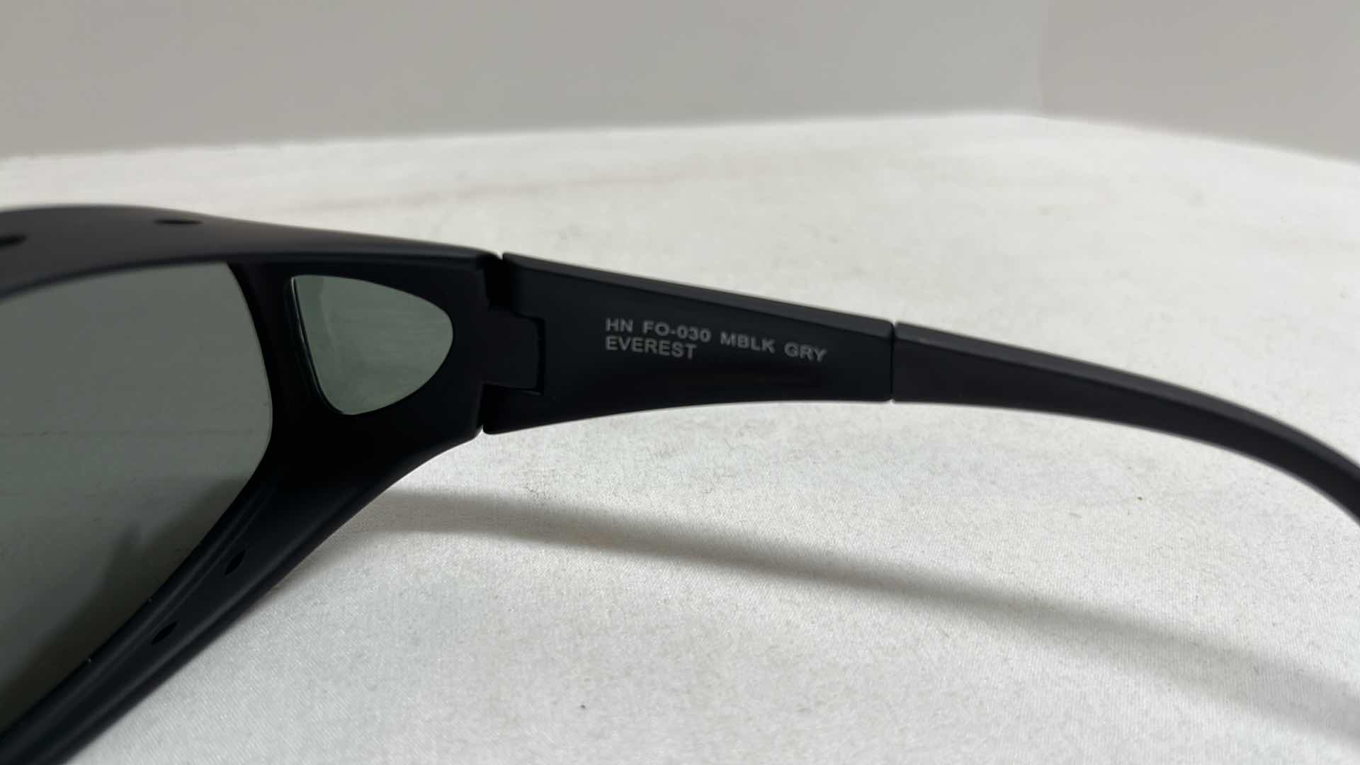 Photo 1 of HAVEN DESIGNER FIT-OVER SUNGLASSES EVEREST IN BLACK W GREY POLARIZED LENS, XL