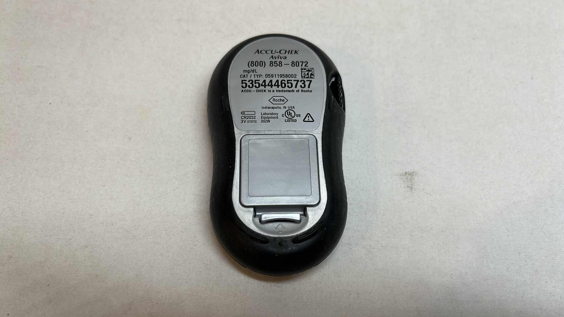 Photo 1 of ACCU-CHEK AVIVA BLOOD GLUCOSE METER AND LANCING DEVICE, BATTERY OPERATED (CAT/TYP 05911958002/53544465737)
