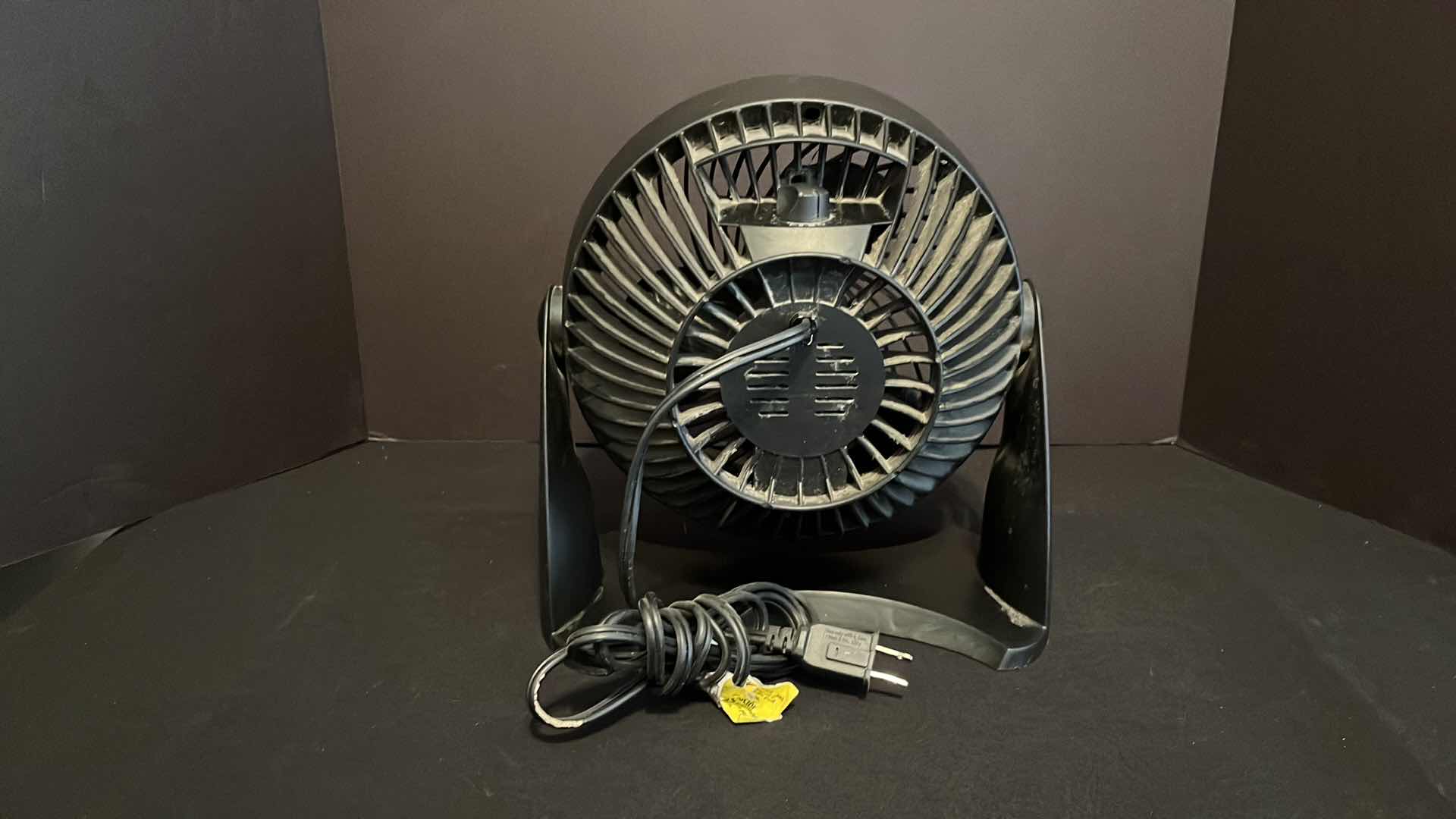 View 3 of HONEYWELL 8.5” CIRCULAR FAN (HT-900), INTERTEK BRONZE CLIP-ON DESK LAMP & SHARP DIGITAL ALARM CLOCK