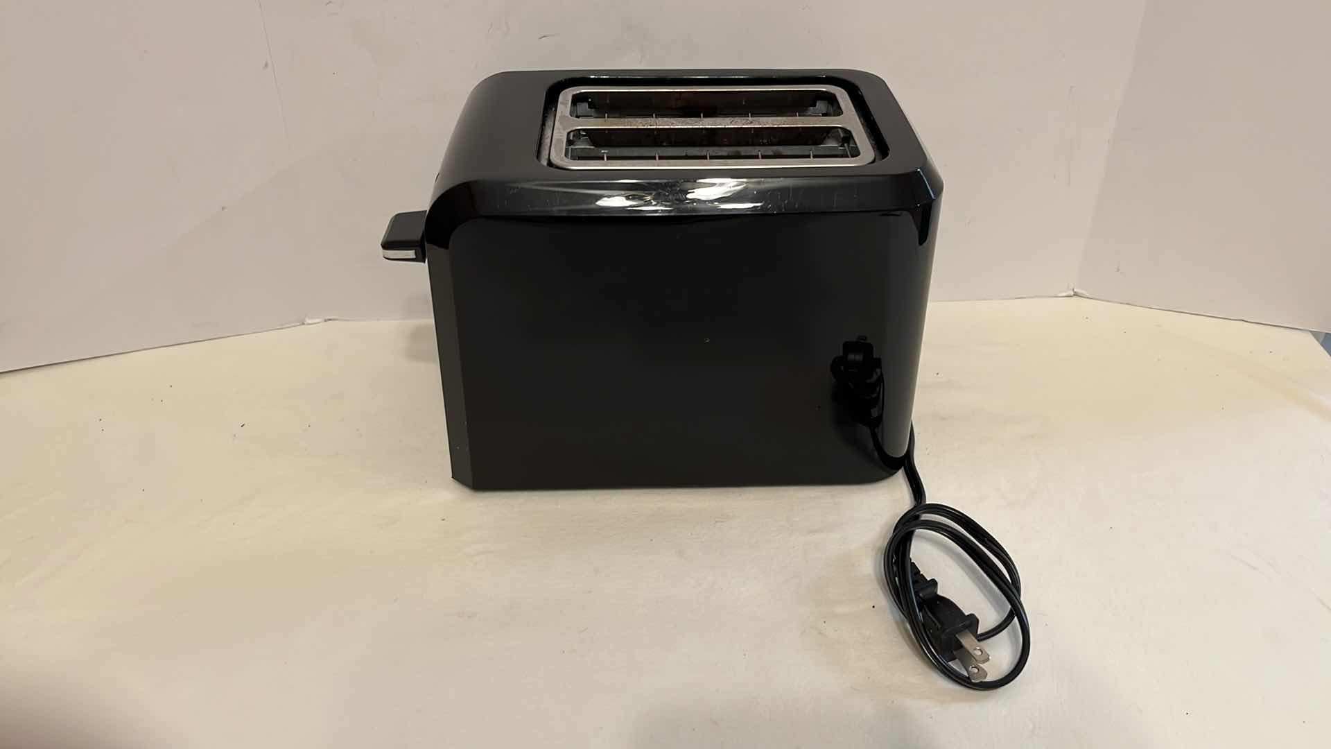 Photo 1 of CUISINART 2-SLICE BLACK TOASTER MODEL CPT-122