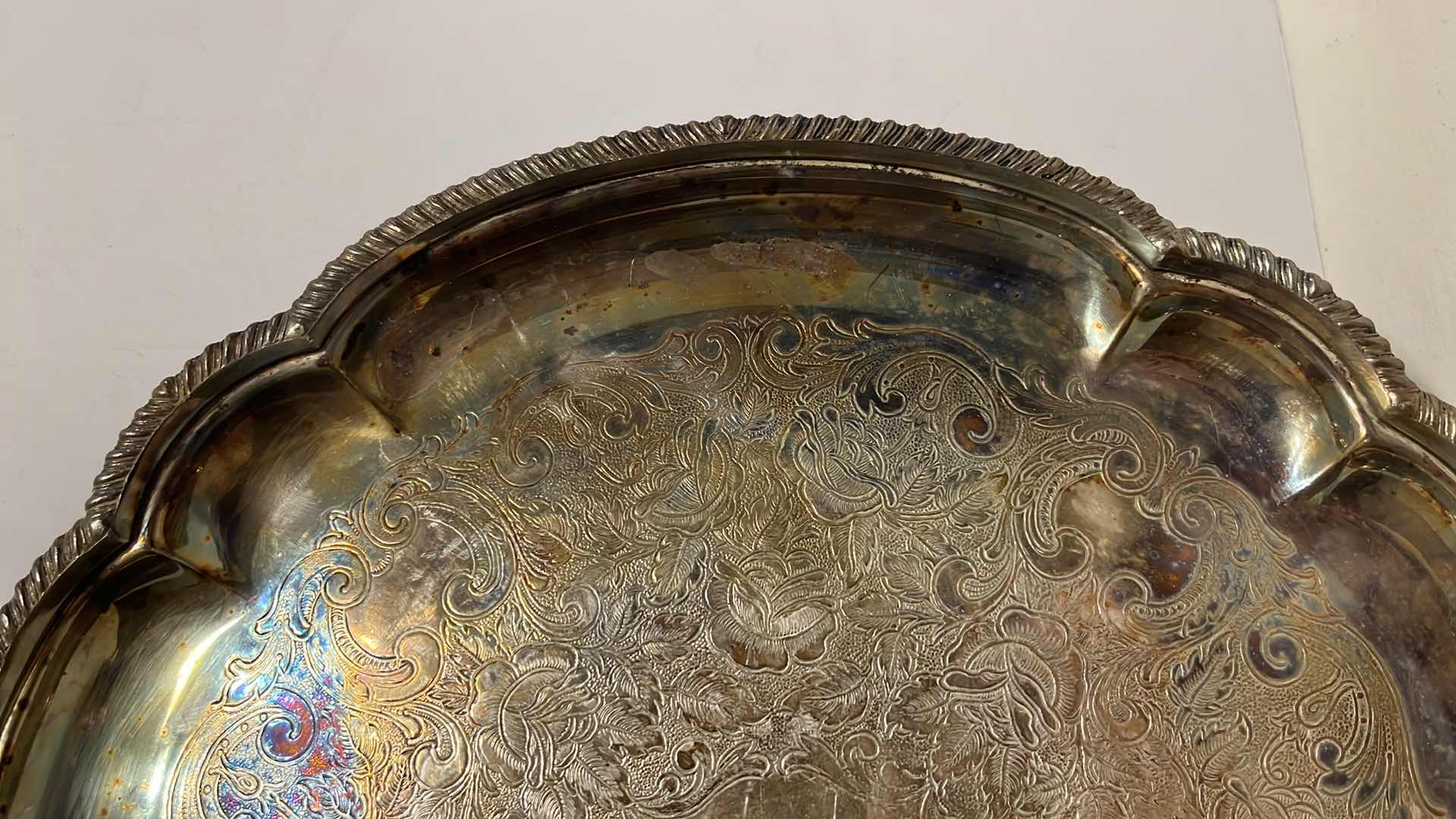 Photo 1 of VINTAGE SHEFFIELD SILVERPLATE SCALLOPED 13.75” TRAY EPC 16/330