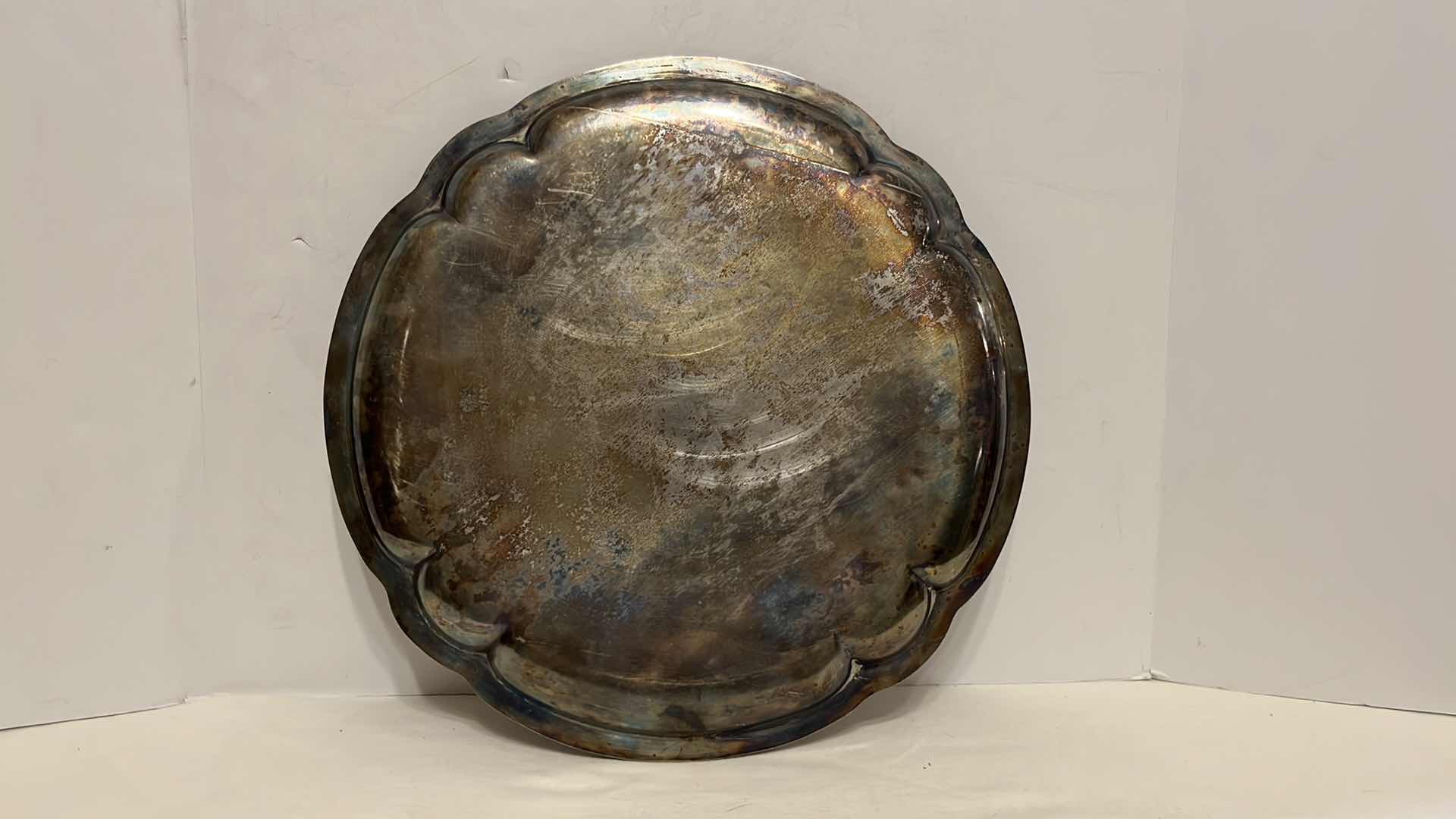 Photo 1 of VINTAGE SHEFFIELD SILVERPLATE SCALLOPED 13.75” TRAY EPC 16/330