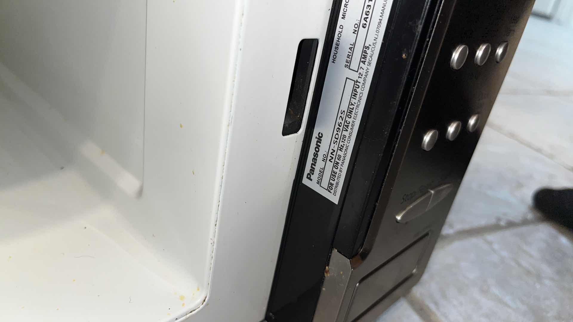 Photo 1 of PANASONIC MICROWAVE MODEL NN-SD9625
