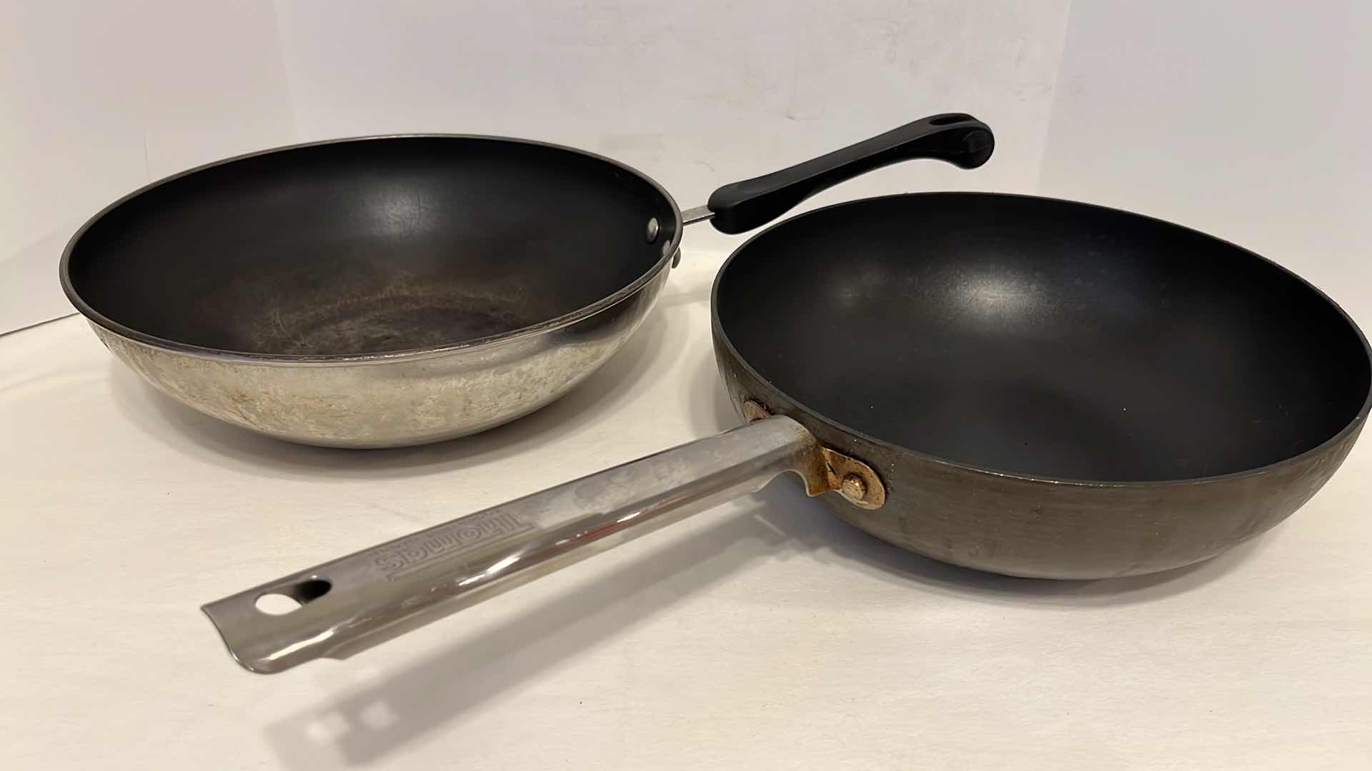 Photo 1 of WOK STYLE PANS (2)