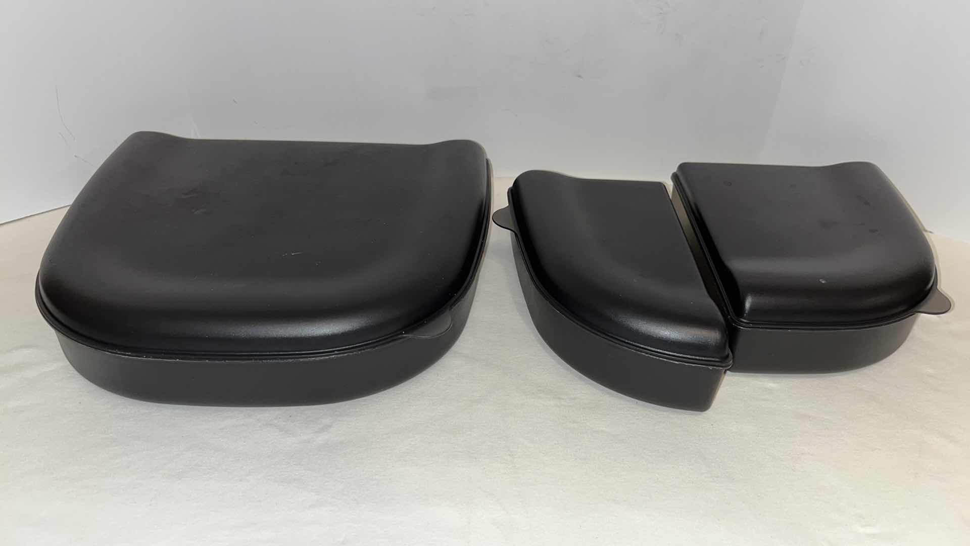 Photo 1 of CALPHALON 9” ROUND BAKING PANS (2) & STORAGE CONTAINERS