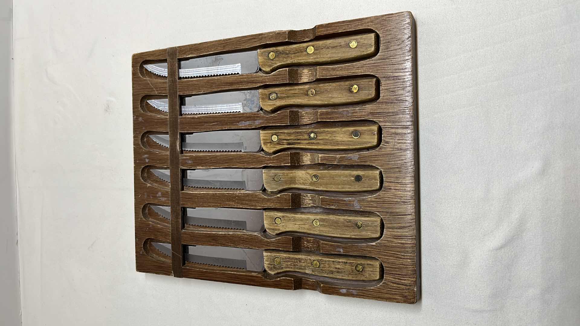 Photo 1 of STEAK KNIFE SET & BBQ SPATULA