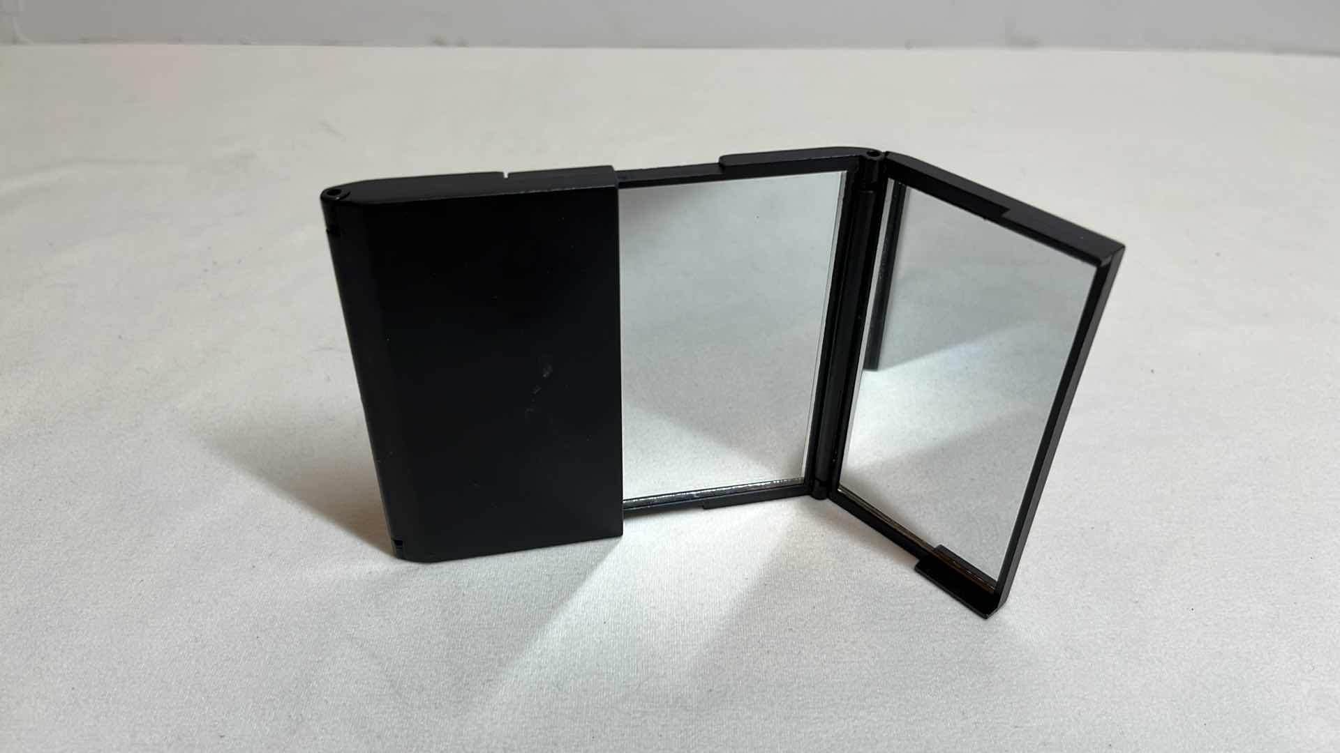 Photo 10 of MAGNIFYING MIRRORS (3) & HAIR ACCESSORIES