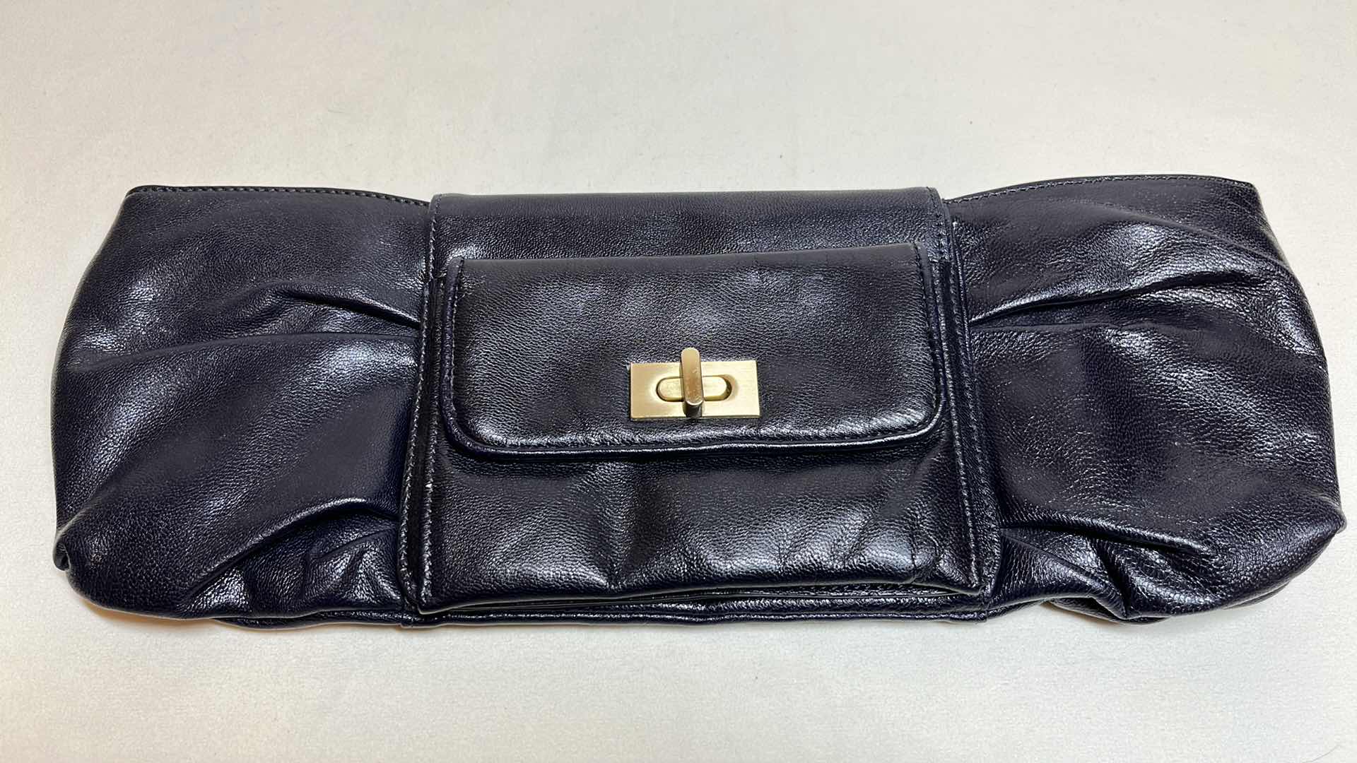 Photo 2 of CLUTCH STYLE PURSES (3)