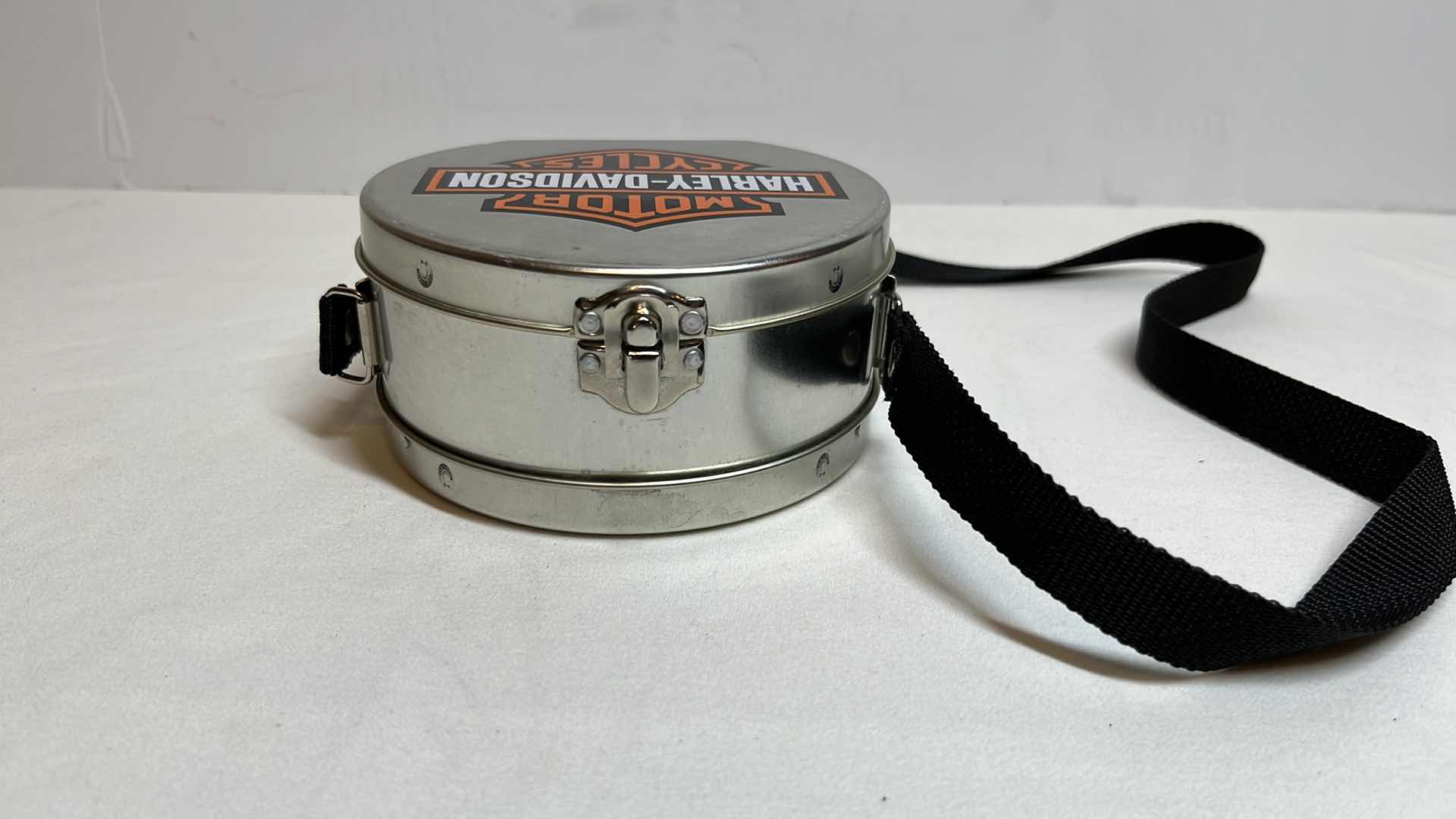 Photo 1 of HARLEY DAVIDSON TIN PURSE