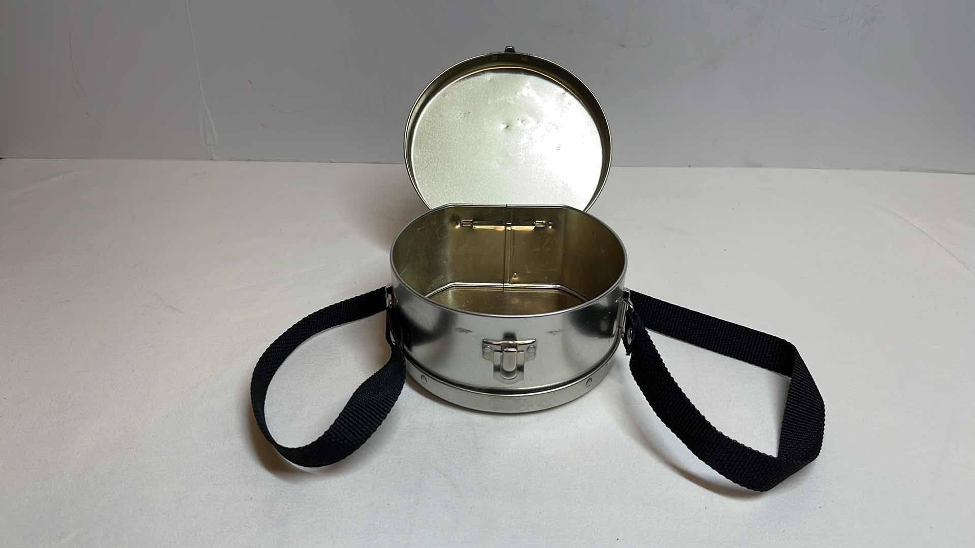 Photo 1 of HARLEY DAVIDSON TIN PURSE