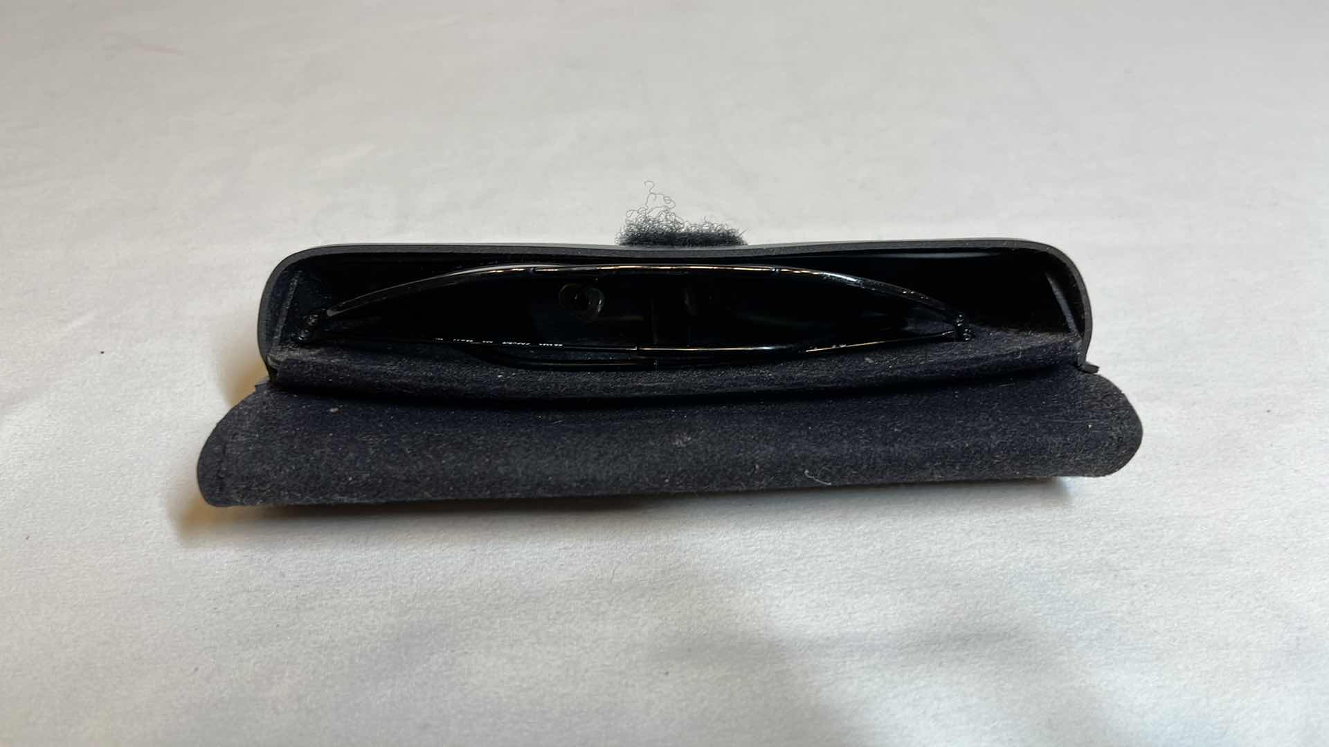 Photo 5 of RAY-BAN SUNGLASSES W CASE