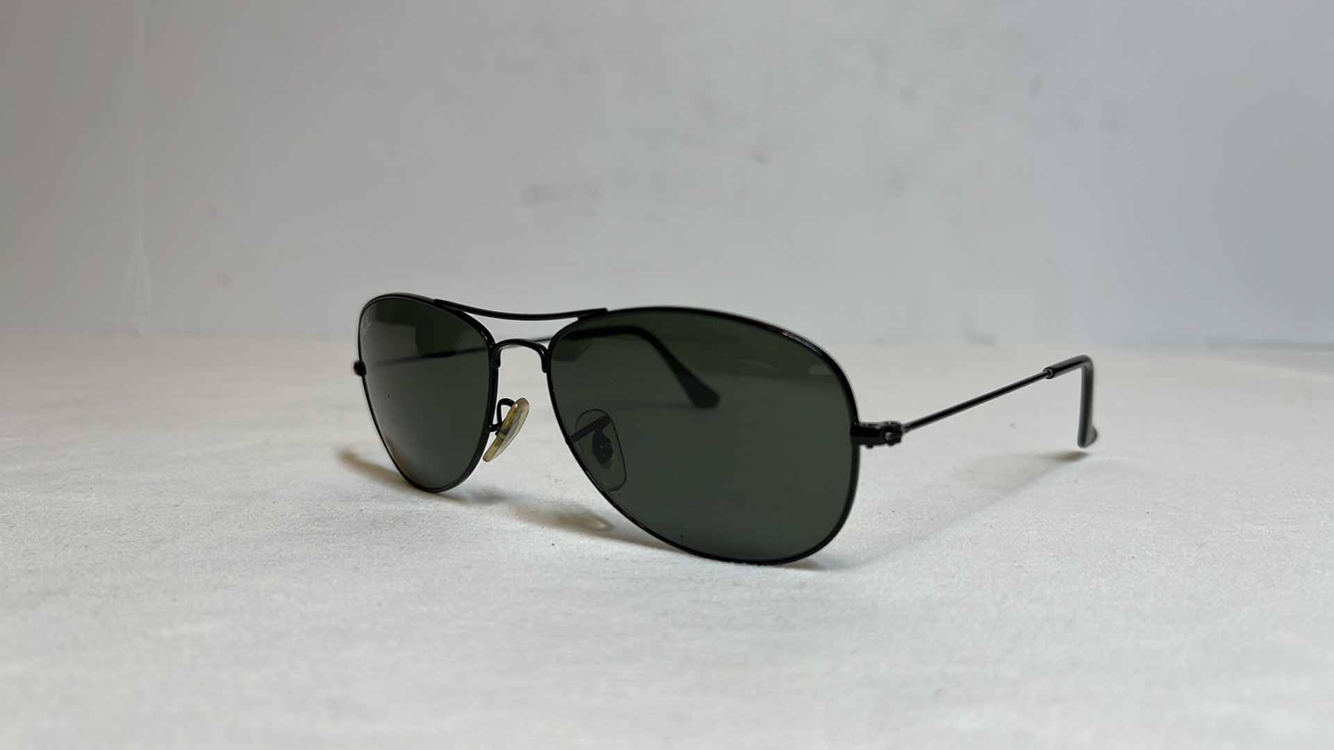 Photo 2 of RAY-BAN SUNGLASSES W CASE