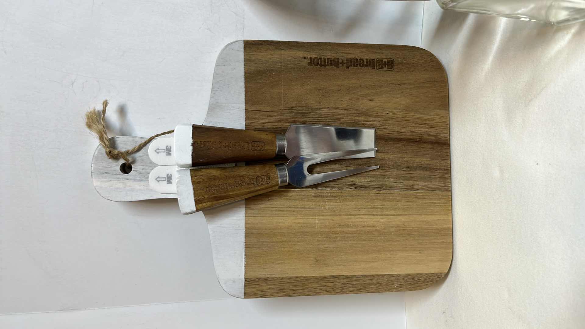 Photo 1 of VARIOUS KITCHEN ITEMS