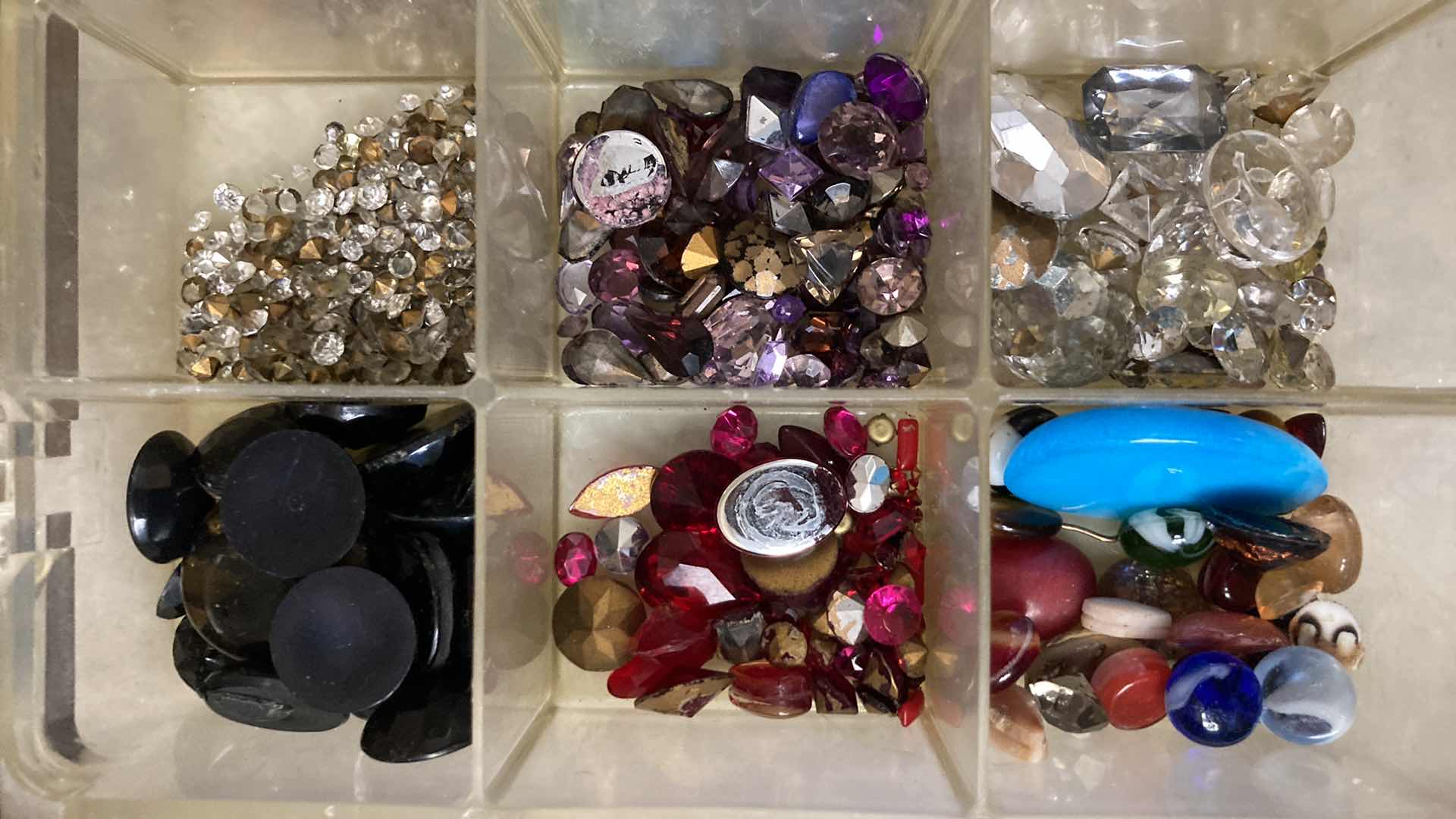 Photo 3 of FASHION JEWELRY BEADS & INLAYS