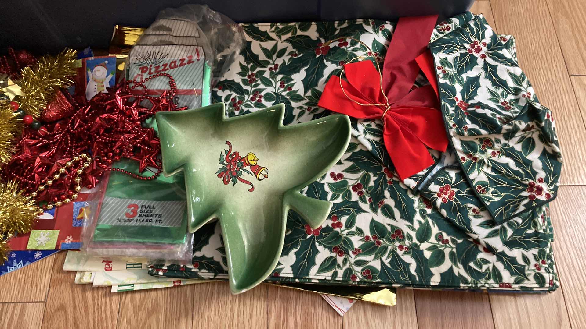 Photo 6 of CHRISTMAS DECORATIONS W RUBBERMAID TOTE-LOCKER 19.5GAL