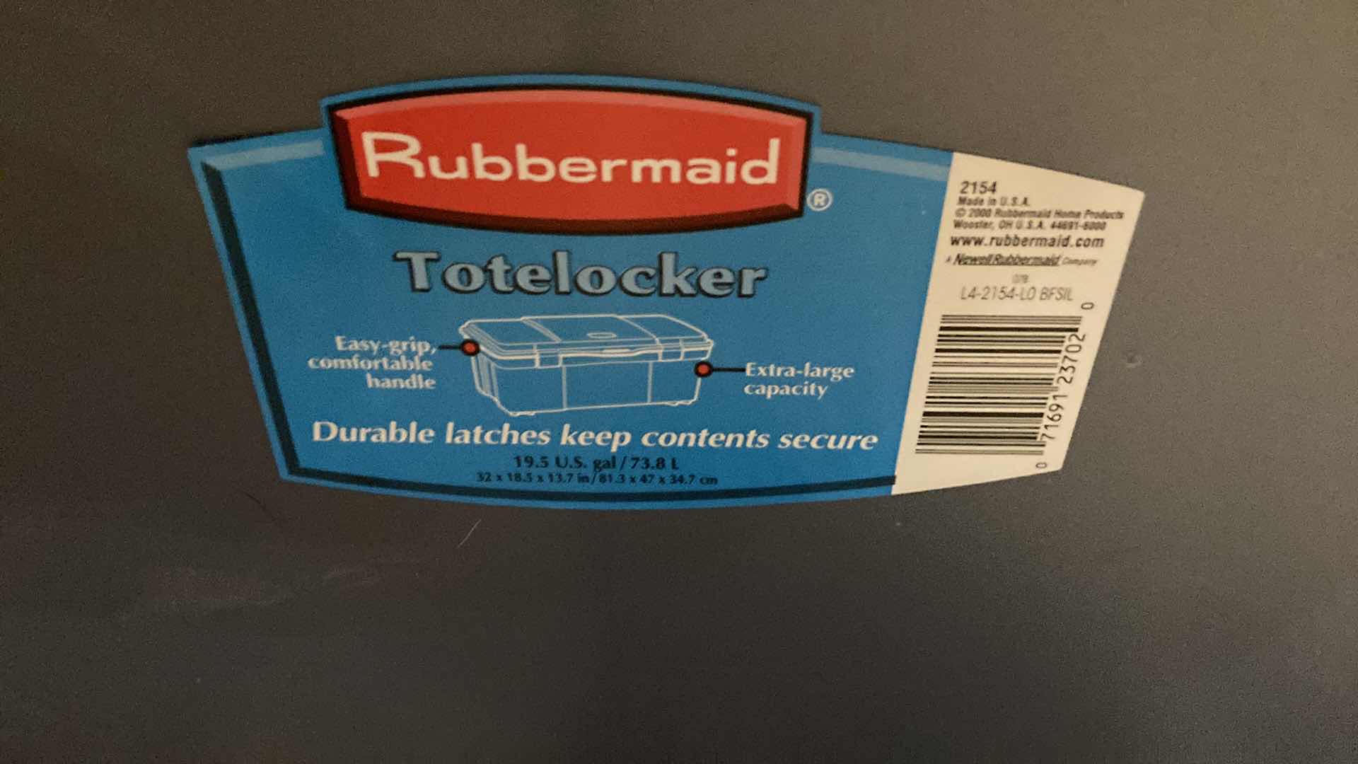 Photo 8 of CHRISTMAS DECORATIONS W RUBBERMAID TOTE-LOCKER 19.5GAL