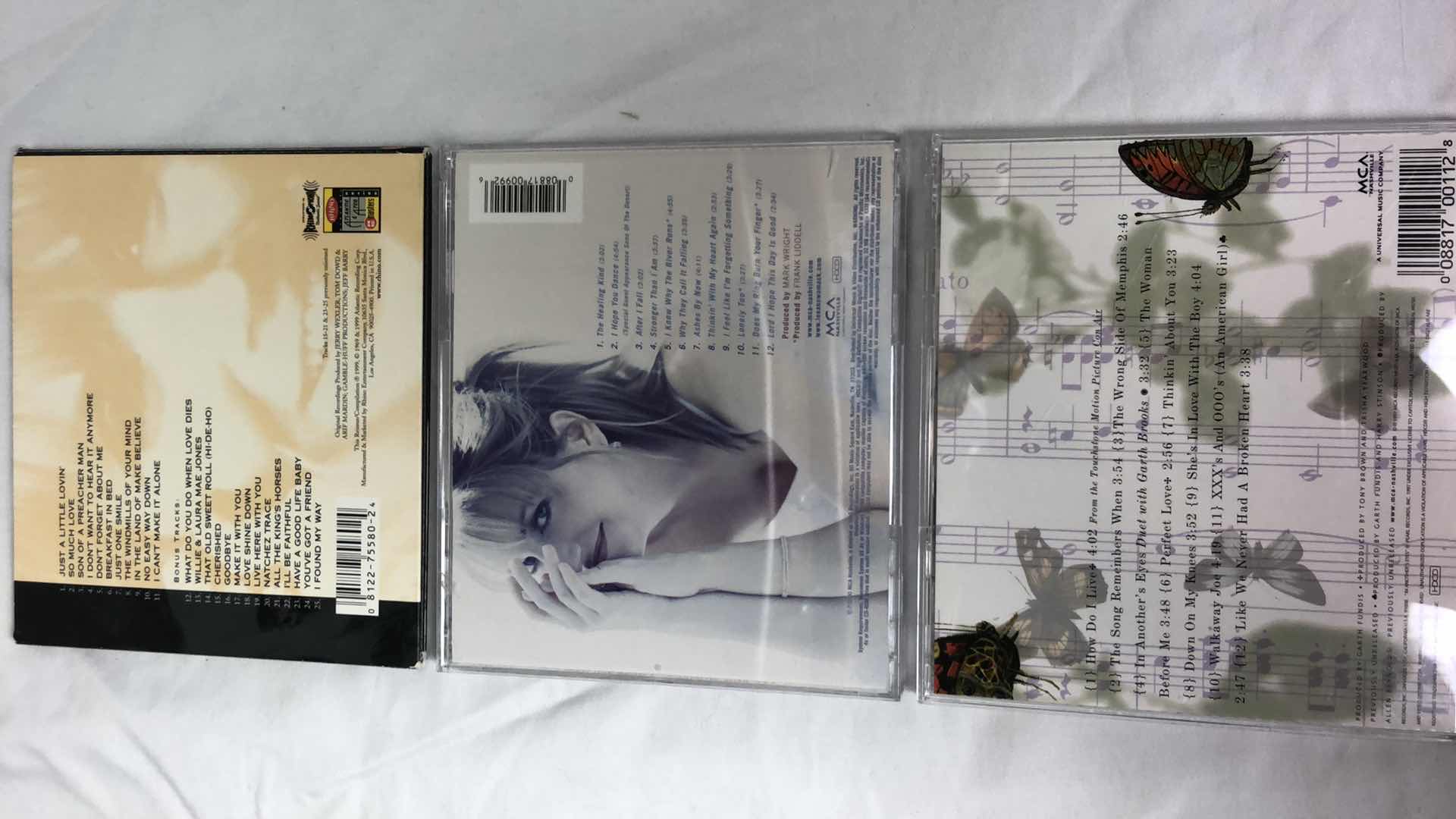 Photo 1 of ASSORTED COUNTRY ALBUMS (6) SUGARLAND, TRISHA YEARWOOD, ETC