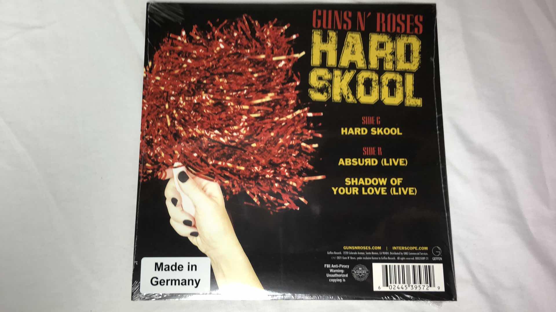 Photo 1 of ASSORTED ROCK MUSIC CDS (5) GUN N ROSES METALLICA GREEN DAY ETC