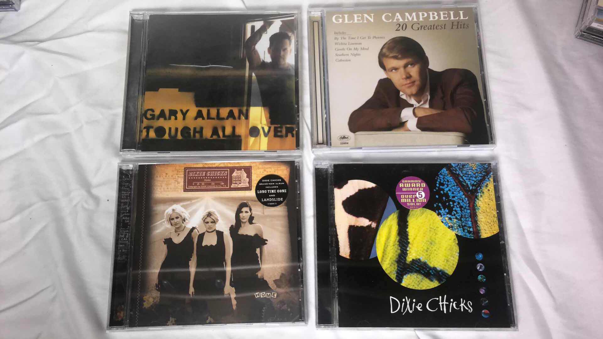 Photo 1 of ASSORTMENT OF COUNTRY ALBUM CDS DIXIE CHICKS, BROOKS & DUNN, ETC (7)