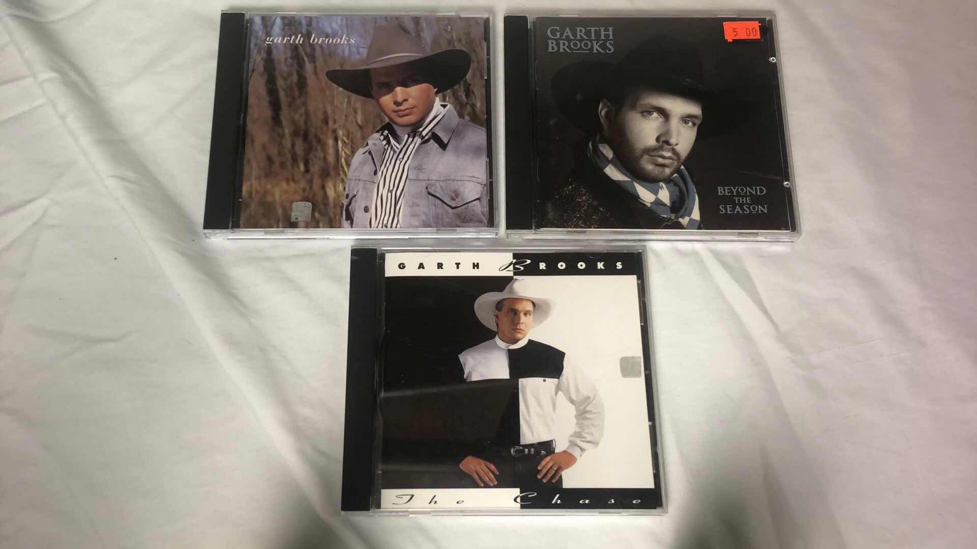 Photo 1 of ASSORTED GARTH BROOKS ALBUM CDS (6)