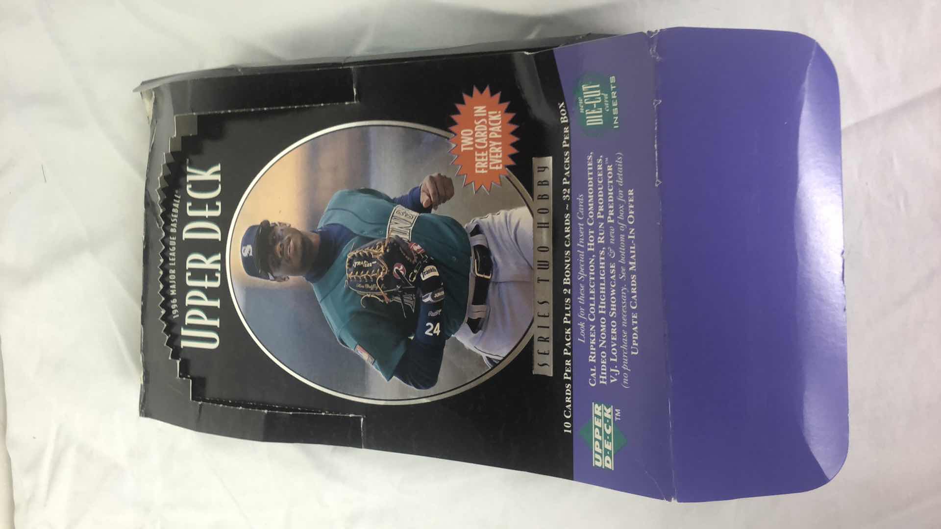 Photo 1 of APPROX 100 UPPER DECK SPORT TRADING CARDS