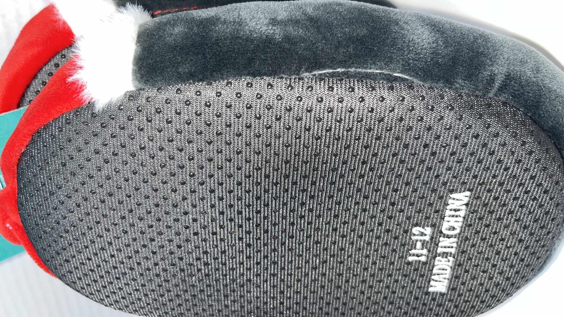 Photo 1 of KELLYTOY SQUISHMALLOWS PLUSH KIDS SLIPPERS, PENGUIN SIZE 11-12 (3)