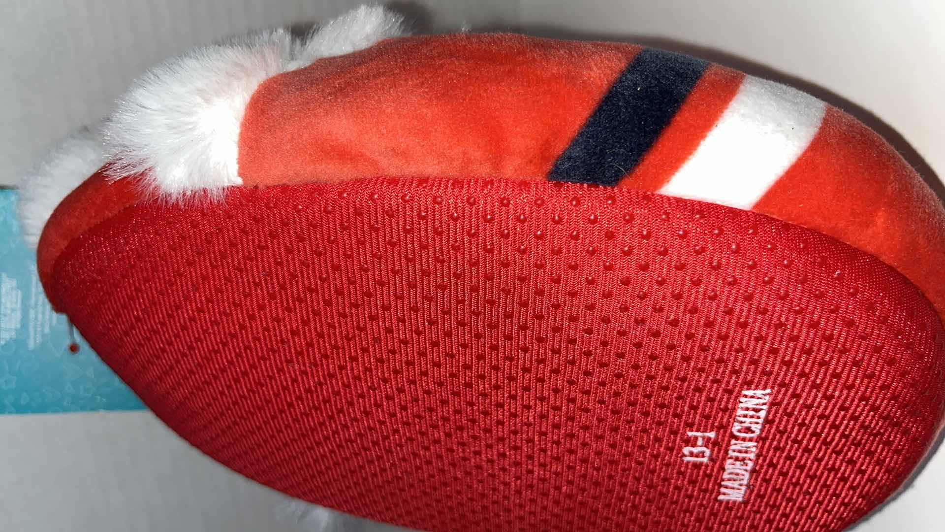 Photo 1 of KELLYTOY SQUISHMALLOWS PLUSH KIDS SLIPPERS, SANTA/PENGUIN SIZE 13-1 (2)