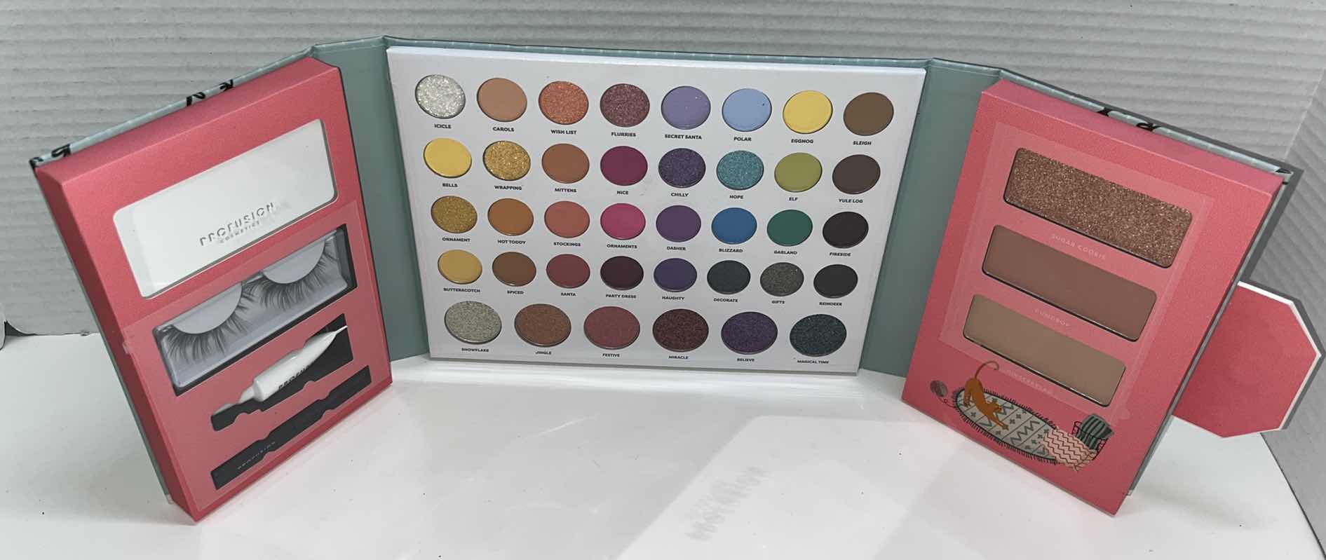 Photo 1 of NEW FASHION ANGELS HAIR CHOX DESIGN SET & PROFUSION COSMETICS MERRY MOMENTS 44 PC MAKEUP KIT (2)i on