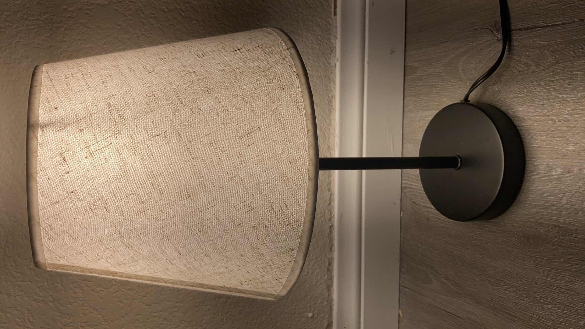 Photo 1 of CONTEMPORARY BLACK METAL BASE TWO TONE PATTERN SHADE TABLE LAMP 9” X 15.5”