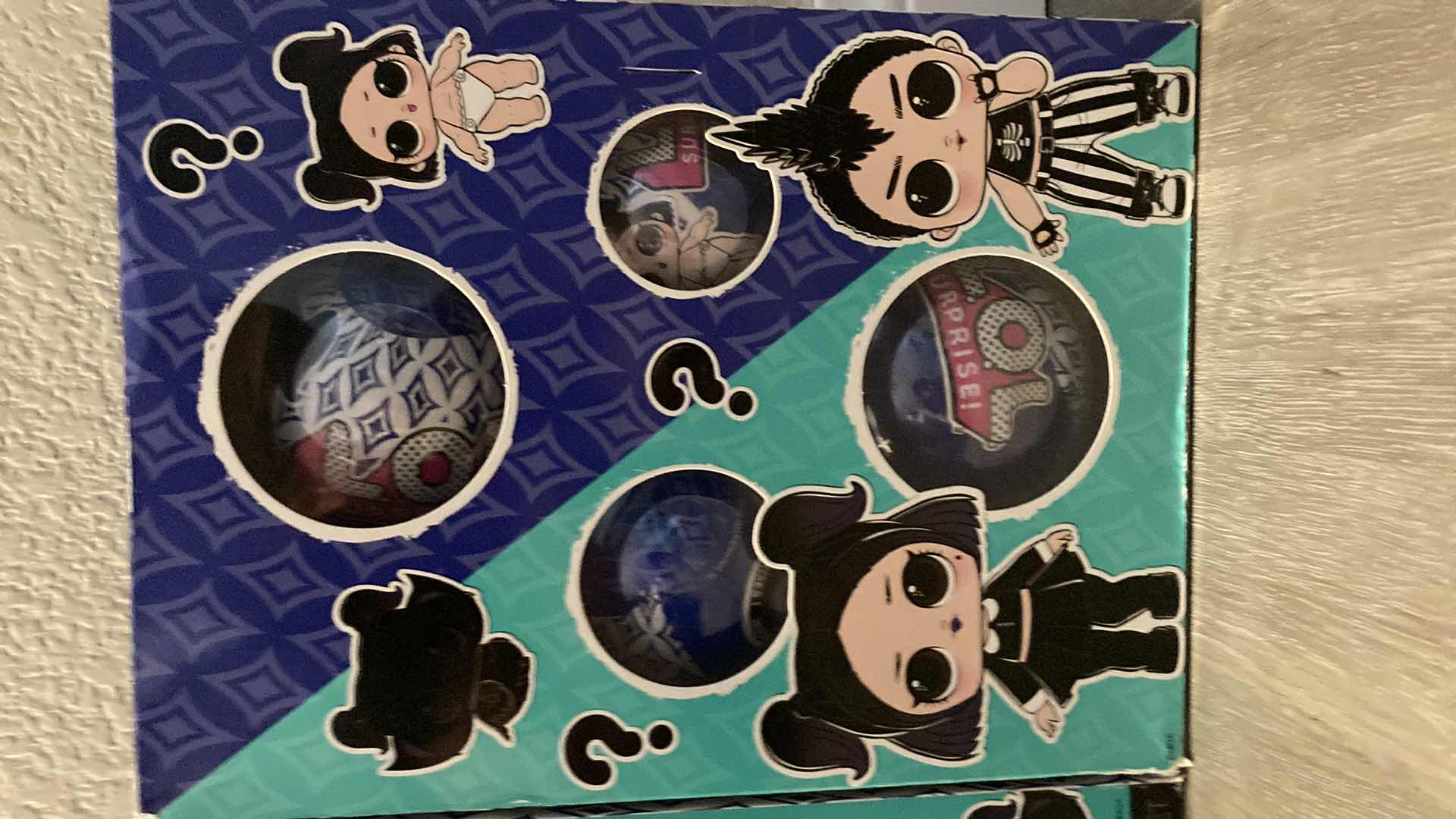 Photo 1 of NEW LOL SURPRISE OMG MEGA FAMILY PACK  DOLLS & ORNAMENTS