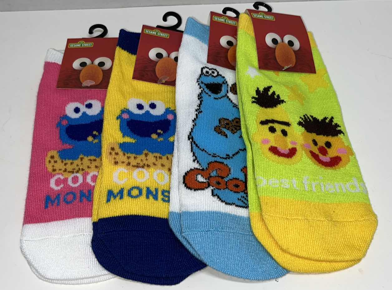 Photo 1 of NEW KIDS ANKLE SOCKS & HOLIDAY CREW SOCKS (9)